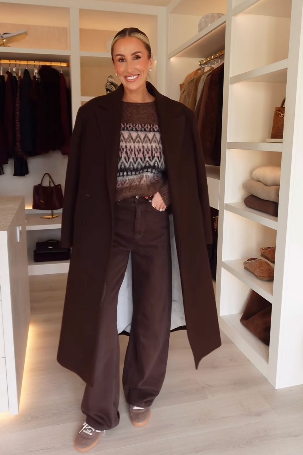 Discover chic brown jeans outfit ideas for every season — from cozy knits and blazers to layered neutrals and soft pink tones. Get effortless style inspiration for casual days, city outings, and polished looks you'll want to recreate. Brown Jeans Outfit Aesthetic, Brown Jeans Outfit Women, Brown Top And Jeans Outfit, Brown Baggy Jeans Outfit, Light Brown Jeans Outfit, Dark Brown Jeans Outfit, Outfit With Brown Jeans, Brown And Jeans Outfit, Brown Jeans Outfit Winter, Brown Wide Leg Jeans Outfit, Brown Flare Jeans Outfit, Brown Cargo Jeans Outfit Discover chic brown jeans outfit ideas for every season — from cozy knits and blazers to layered neutrals and soft pink tones. Get effortless style inspiration for casual days, city outings, and polished looks you'll want to recreate.Brown Jeans Outfit Aesthetic, Brown Jeans Outfit Women, Brown Top And Jeans Outfit, Brown Baggy Jeans Outfit, Light Brown Jeans Outfit, Dark Brown Jeans Outfit, Outfit With Brown Jeans, Brown And Jeans Outfit, Brown Jeans Outfit Winter, Brown Wide Leg Jeans Outfit, Brown Flare Jeans Outfit, Brown Cargo Jeans Outfit