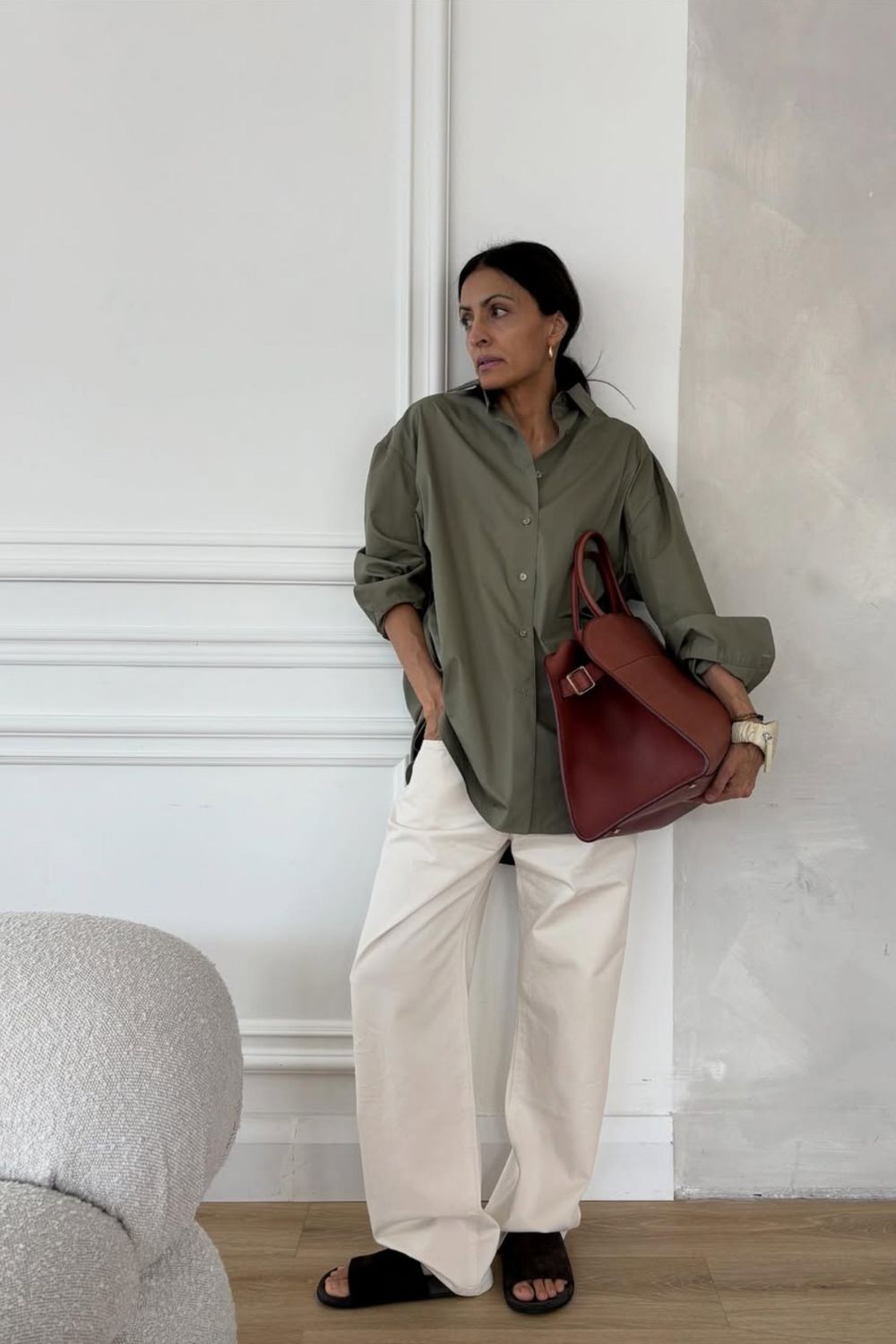 Discover chic and effortless green shirt outfit ideas, from casual summer looks to polished city style. Get inspiration on how to pair green shirts with skirts, shorts, trousers, and accessories for any season. Perfect for Pinterest styling.Olive Green Shirt Outfit, Green Long Sleeve Shirt Outfit, Dark Green Shirt Outfit, Light Green Shirt Outfit, Green Shirt Outfit Ideas, Olive Green Shirt Outfit Women, Green Button Down Shirt Outfit, Green Satin Shirt Outfit, Lime Green Shirt Outfit, Mint Green Shirt Outfit, Green Oversized Shirt Outfit, Emerald Green Shirt Outfit
