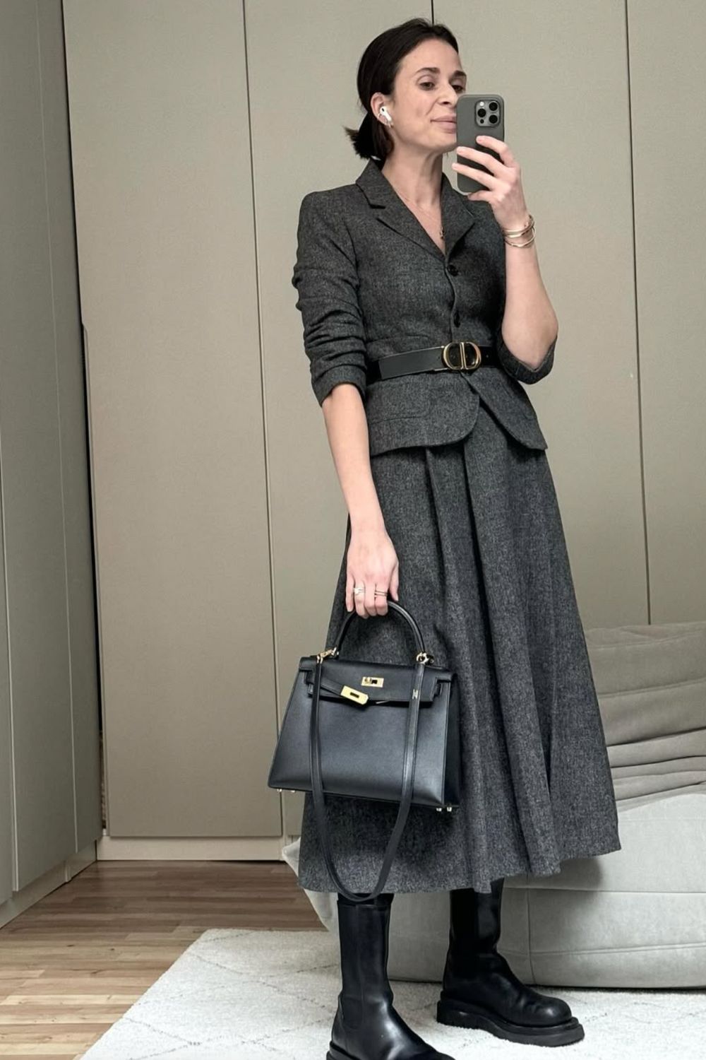 Discover 30+ chic long grey skirt outfit ideas, from cosy knit looks to tailored blazer pairings. Get elegant, everyday, and street-style inspiration with detailed styling tips for every season.Long Grey Skirt Outfit, Grey Long Skirt Outfit, Long Grey Skirt Outfit Winter, Long Grey Pleated Skirt Outfit, Long Grey Skirt Outfit Summer, Grey Pleated Skirt Outfit, Grey Pencil Skirt Outfit, A Line Grey Skirt, Long Grey Skirt Outfit Aesthetic Discover 30+ chic long grey skirt outfit ideas, from cosy knit looks to tailored blazer pairings. Get elegant, everyday, and street-style inspiration with detailed styling tips for every season.Long Grey Skirt Outfit, Grey Long Skirt Outfit, Long Grey Skirt Outfit Winter, Long Grey Pleated Skirt Outfit, Long Grey Skirt Outfit Summer, Grey Pleated Skirt Outfit, Grey Pencil Skirt Outfit, A Line Grey Skirt, Long Grey Skirt Outfit Aesthetic