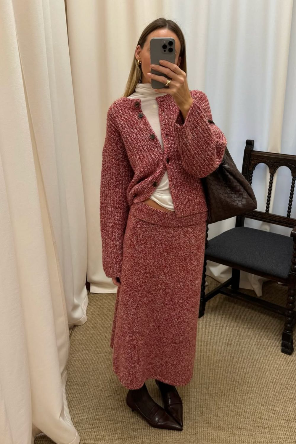 Discover chic and feminine pink cardigan outfit ideas, from casual denim looks to elegant skirts and cozy matching sets. Get inspired by stylish, modern ways to wear pink cardigans for any season or occasion. Perfect for Pinterest!Pink Cardigan Outfit Aesthetic, Hot Pink Cardigan Outfit, Light Pink Cardigan Outfit, Baby Pink Cardigan Outfit, Pink Cardigan Outfit Black Woman, Pink Cardigan Outfit Winter, Pink Cardigan Outfit Hijab, Pink Cardigan Outfit Work, Long Pink Cardigan Outfit, Outfit With Pink Cardigan, Dark Pink Cardigan Outfit, Pink Long Cardigan Outfit, Pink Knit Cardigan Outfit, Bright Pink Cardigan Outfit
