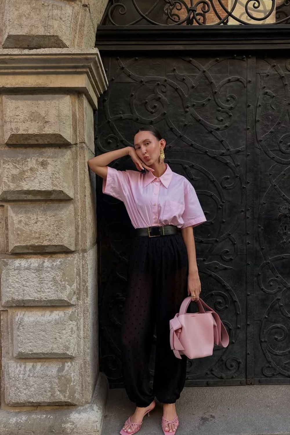 Discover chic pink shirt outfit ideas with stylish pairings, colour combinations, and accessorizing tips. From casual summer looks to bold statement styles, get inspired to elevate your wardrobe with a pink shirt.Pink Striped Shirt Outfit, Pink Shirt Outfit For Women, Pink T Shirt Outfit, Hot Pink Shirt Outfit, Pink Button Up Shirt Outfit, Pink Shirt Outfit Ideas, Light Pink Shirt Outfit, Pink Long Sleeve Shirt Outfit, Pink Oversized Shirt Outfit, Pink Shirt With Jeans Outfit, Pink Button Down Shirt Outfit, Pink Shirt Outfit Hijab, Pink And White Striped Shirt Outfit, Oversized Pink Shirt Outfit, Pink Satin Shirt Outfit Discover chic pink shirt outfit ideas with stylish pairings, colour combinations, and accessorizing tips. From casual summer looks to bold statement styles, get inspired to elevate your wardrobe with a pink shirt.Pink Striped Shirt Outfit, Pink Shirt Outfit For Women, Pink T Shirt Outfit, Hot Pink Shirt Outfit, Pink Button Up Shirt Outfit, Pink Shirt Outfit Ideas, Light Pink Shirt Outfit, Pink Long Sleeve Shirt Outfit, Pink Oversized Shirt Outfit, Pink Shirt With Jeans Outfit, Pink Button Down Shirt Outfit, Pink Shirt Outfit Hijab, Pink And White Striped Shirt Outfit, Oversized Pink Shirt Outfit, Pink Satin Shirt Outfit