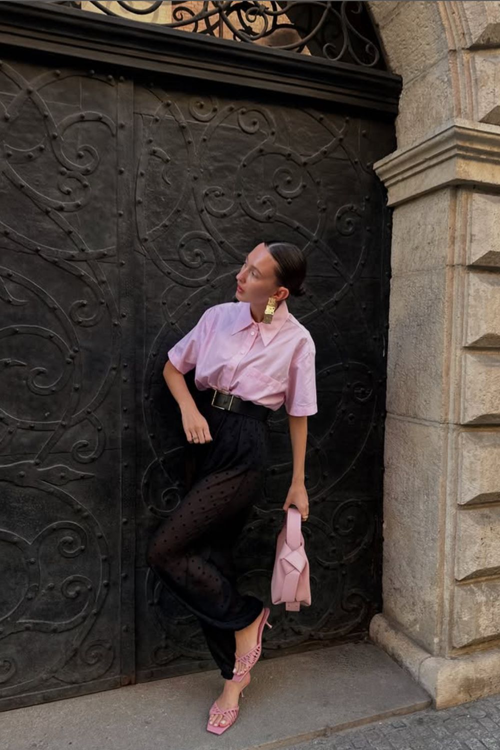 Discover 20+ chic pink shoes outfit ideas—from bold monochrome looks to effortless casual styles. Get styling tips and inspiration to elevate any outfit with a pop of pink.Pink Shoes Outfit Ideas, Outfit With Pink Shoes, Pink Shoes Outfit Sneakers, Hot Pink Shoes Outfit, Pink Shoes Outfit Casual, Light Pink Shoes Outfit, Pink Flat Shoes Outfit, Outfit Ideas With Pink Shoes, Black Outfit Pink Shoes, Black Outfit With Pink Shoes, Hot Pink Shoes Outfit High Heels, White And Pink Shoes Outfit Discover 20+ chic pink shoes outfit ideas—from bold monochrome looks to effortless casual styles. Get styling tips and inspiration to elevate any outfit with a pop of pink.Pink Shoes Outfit Ideas, Outfit With Pink Shoes, Pink Shoes Outfit Sneakers, Hot Pink Shoes Outfit, Pink Shoes Outfit Casual, Light Pink Shoes Outfit, Pink Flat Shoes Outfit, Outfit Ideas With Pink Shoes, Black Outfit Pink Shoes, Black Outfit With Pink Shoes, Hot Pink Shoes Outfit High Heels, White And Pink Shoes Outfit