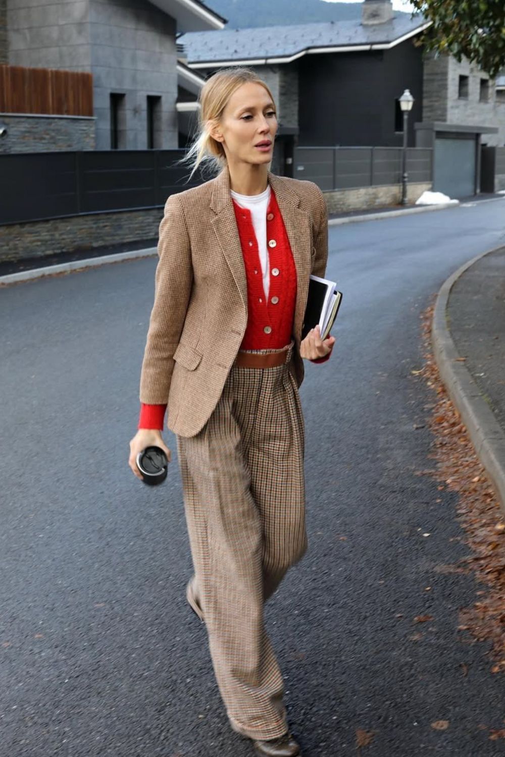 Discover 25+ chic red cardigan outfit ideas, from casual denim looks to elegant skirt pairings and layered fall styles. Get inspired with effortless, stylish ways to wear a red cardigan for any season or occasion. Discover 25+ chic red cardigan outfit ideas, from casual denim looks to elegant skirt pairings and layered fall styles. Get inspired with effortless, stylish ways to wear a red cardigan for any season or occasion.