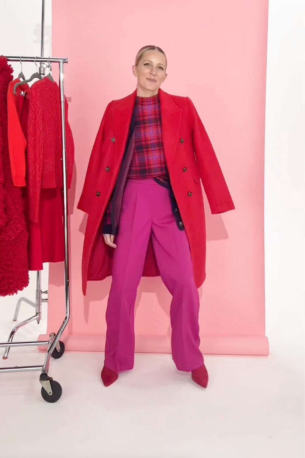 Chic red coat outfit ideas for every season—from casual denim looks to bold monochrome styles and elegant winter whites. Get inspired with styling tips and fashion-forward ways to wear a bright red coat effortlessly.Red Trench Coat Outfit, Red Coat Outfit Winter, Red Coat Outfit Winter Classy, Red Fur Coat Outfit, Red Coat Outfit Casual, Dark Red Coat Outfit, Short Red Coat Outfit, Red Wool Coat Outfit, Red Leather Coat Outfit, Long Red Coat Outfit, Red Leather Trench Coat Outfit, Red Winter Coat Outfit, Red Trench Coat Outfit Street Style, Red Coat Winter Outfit, Red Pea Coat Outfit, Red Faux Fur Coat Outfit Chic red coat outfit ideas for every season—from casual denim looks to bold monochrome styles and elegant winter whites. Get inspired with styling tips and fashion-forward ways to wear a bright red coat effortlessly.Red Trench Coat Outfit, Red Coat Outfit Winter, Red Coat Outfit Winter Classy, Red Fur Coat Outfit, Red Coat Outfit Casual, Dark Red Coat Outfit, Short Red Coat Outfit, Red Wool Coat Outfit, Red Leather Coat Outfit, Long Red Coat Outfit, Red Leather Trench Coat Outfit, Red Winter Coat Outfit, Red Trench Coat Outfit Street Style, Red Coat Winter Outfit, Red Pea Coat Outfit, Red Faux Fur Coat Outfit