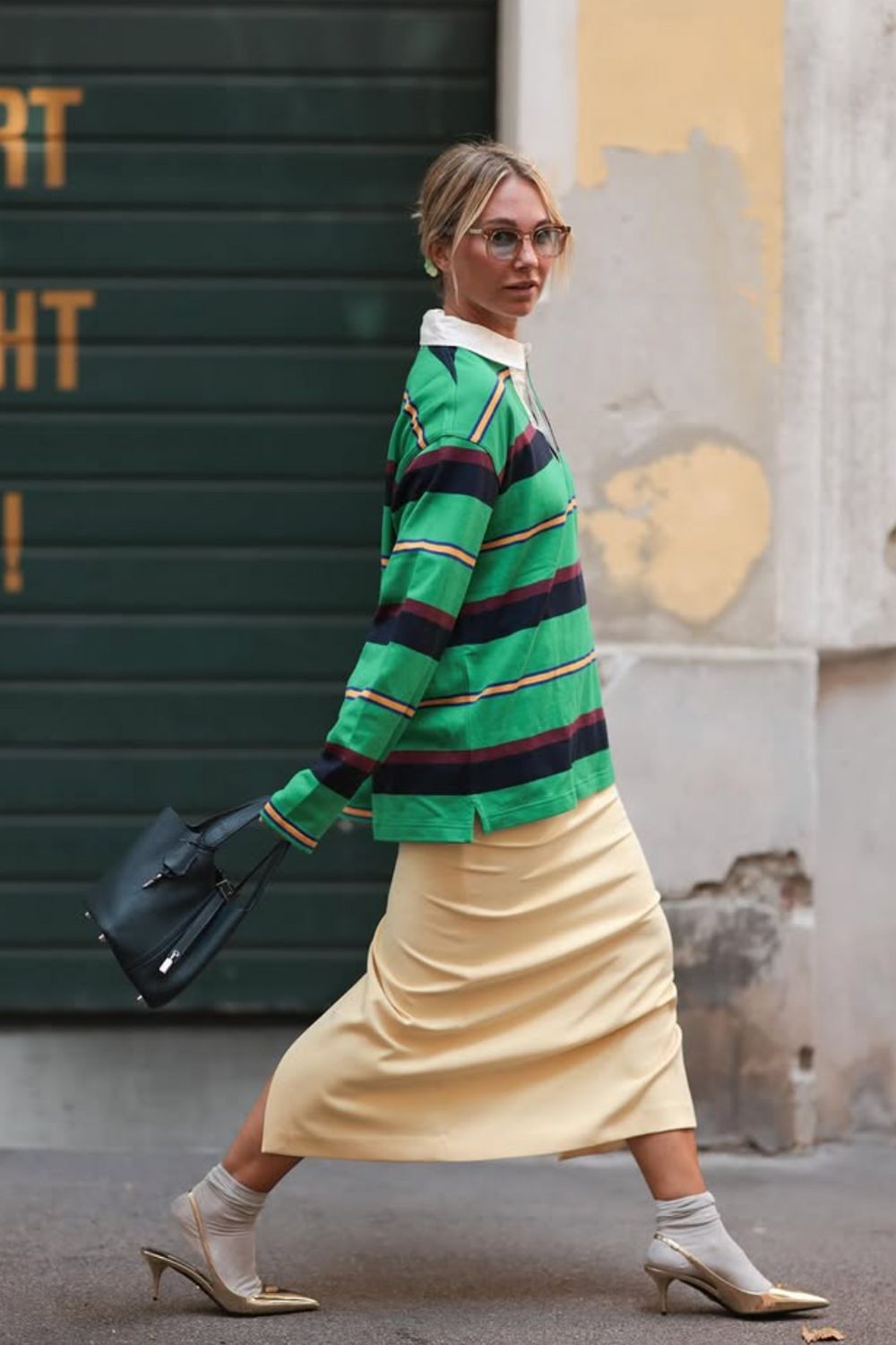 Discover stylish rugby shirt outfit ideas for women, from pleated skirts to jeans and layered coats. These sporty-preppy looks are perfect for casual days, city outfits, and effortless street style. Rugby Shirt Outfit, Rugby Shirt Outfit Women, Polo Rugby Shirt, Ralph Lauren Rugby Shirt, Oversized Rugby Shirt Outfit Women, Striped Rugby Shirt Outfit, Vintage Rugby Shirt, Women’s Rugby Shirt Outfit, Styling Rugby Shirt, How To Style A Rugby Shirt, Style Rugby Shirt Women, Green Rugby Shirt Outfit, Rugby Shirt Aesthetic, Rugby Shirt Outfit Women Street Style, Rugby Shirt Street Style, Rugby Shirt Outfit Women Aesthetic, How To Style Rugby Shirt Women Discover stylish rugby shirt outfit ideas for women, from pleated skirts to jeans and layered coats. These sporty-preppy looks are perfect for casual days, city outfits, and effortless street style. Rugby Shirt Outfit, Rugby Shirt Outfit Women, Polo Rugby Shirt, Ralph Lauren Rugby Shirt, Oversized Rugby Shirt Outfit Women, Striped Rugby Shirt Outfit, Vintage Rugby Shirt, Women’s Rugby Shirt Outfit, Styling Rugby Shirt, How To Style A Rugby Shirt, Style Rugby Shirt Women, Green Rugby Shirt Outfit, Rugby Shirt Aesthetic, Rugby Shirt Outfit Women Street Style, Rugby Shirt Street Style, Rugby Shirt Outfit Women Aesthetic, How To Style Rugby Shirt Women