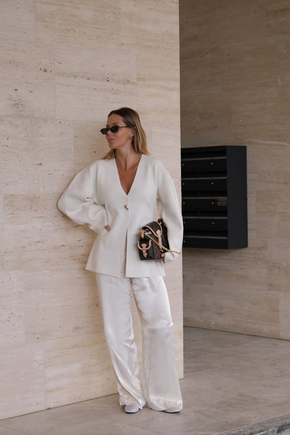 Discover chic satin pants outfit ideas with cozy knits, elegant monochrome looks, bold colour pairings, and effortless street-style inspiration. Perfect for elevating your wardrobe with stylish, versatile, and modern satin pant ensembles.Satin Pants Outfit, Black Satin Pants Outfit, Satin Cargo Pants Outfit, Satin Pants Outfit Classy, Satin Pants Outfit Casual, Brown Satin Pants Outfit, Satin Wide Leg Pants Outfit, Green Satin Pants Outfit, White Satin Pants Outfit, Blue Satin Pants Outfit, Pink Satin Pants Outfit, Satin Pants Outfit Winter, Black Satin Cargo Pants Outfit, Wide Leg Satin Pants Outfit, Black Satin Pants Outfit Classy Discover chic satin pants outfit ideas with cozy knits, elegant monochrome looks, bold colour pairings, and effortless street-style inspiration. Perfect for elevating your wardrobe with stylish, versatile, and modern satin pant ensembles.Satin Pants Outfit, Black Satin Pants Outfit, Satin Cargo Pants Outfit, Satin Pants Outfit Classy, Satin Pants Outfit Casual, Brown Satin Pants Outfit, Satin Wide Leg Pants Outfit, Green Satin Pants Outfit, White Satin Pants Outfit, Blue Satin Pants Outfit, Pink Satin Pants Outfit, Satin Pants Outfit Winter, Black Satin Cargo Pants Outfit, Wide Leg Satin Pants Outfit, Black Satin Pants Outfit Classy