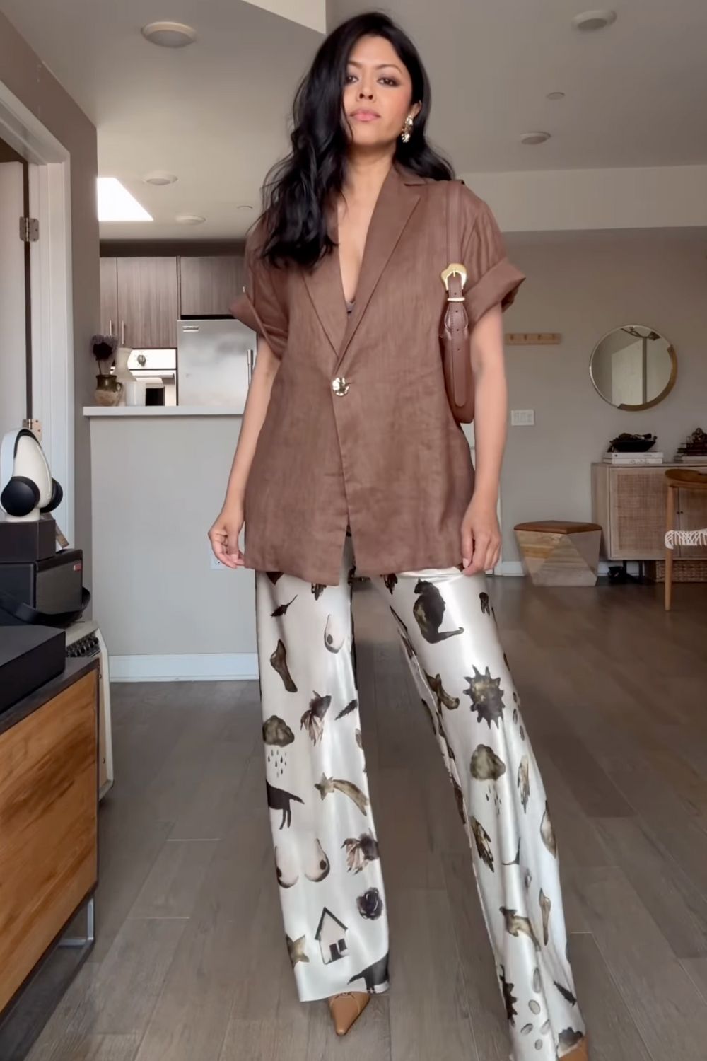 Discover chic satin pants outfit ideas with cozy knits, elegant monochrome looks, bold colour pairings, and effortless street-style inspiration. Perfect for elevating your wardrobe with stylish, versatile, and modern satin pant ensembles.Satin Pants Outfit, Black Satin Pants Outfit, Satin Cargo Pants Outfit, Satin Pants Outfit Classy, Satin Pants Outfit Casual, Brown Satin Pants Outfit, Satin Wide Leg Pants Outfit, Green Satin Pants Outfit, White Satin Pants Outfit, Blue Satin Pants Outfit, Pink Satin Pants Outfit, Satin Pants Outfit Winter, Black Satin Cargo Pants Outfit, Wide Leg Satin Pants Outfit, Black Satin Pants Outfit Classy Discover chic satin pants outfit ideas with cozy knits, elegant monochrome looks, bold colour pairings, and effortless street-style inspiration. Perfect for elevating your wardrobe with stylish, versatile, and modern satin pant ensembles.Satin Pants Outfit, Black Satin Pants Outfit, Satin Cargo Pants Outfit, Satin Pants Outfit Classy, Satin Pants Outfit Casual, Brown Satin Pants Outfit, Satin Wide Leg Pants Outfit, Green Satin Pants Outfit, White Satin Pants Outfit, Blue Satin Pants Outfit, Pink Satin Pants Outfit, Satin Pants Outfit Winter, Black Satin Cargo Pants Outfit, Wide Leg Satin Pants Outfit, Black Satin Pants Outfit Classy