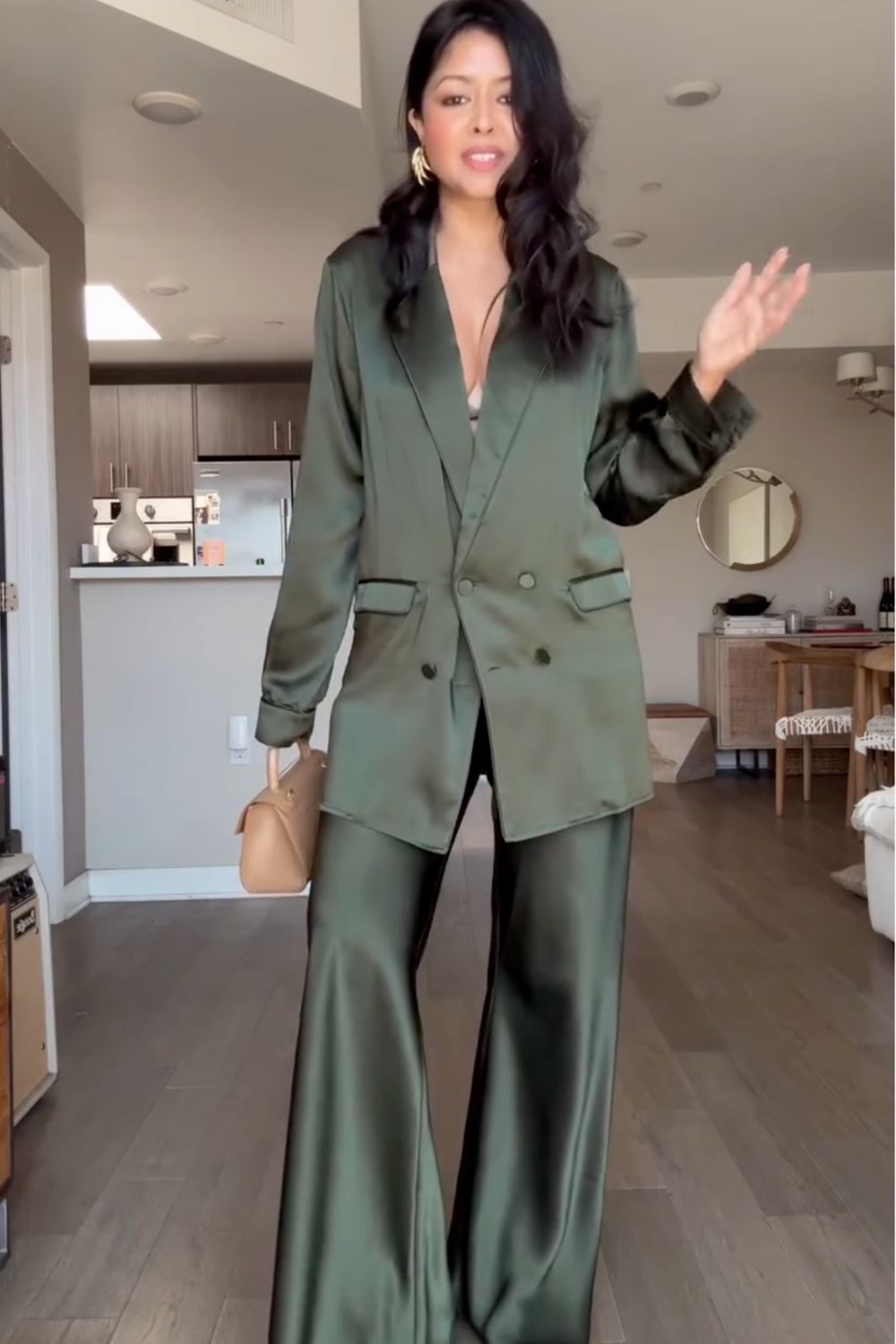 Discover chic satin pants outfit ideas with cozy knits, elegant monochrome looks, bold colour pairings, and effortless street-style inspiration. Perfect for elevating your wardrobe with stylish, versatile, and modern satin pant ensembles.Satin Pants Outfit, Black Satin Pants Outfit, Satin Cargo Pants Outfit, Satin Pants Outfit Classy, Satin Pants Outfit Casual, Brown Satin Pants Outfit, Satin Wide Leg Pants Outfit, Green Satin Pants Outfit, White Satin Pants Outfit, Blue Satin Pants Outfit, Pink Satin Pants Outfit, Satin Pants Outfit Winter, Black Satin Cargo Pants Outfit, Wide Leg Satin Pants Outfit, Black Satin Pants Outfit Classy Discover chic satin pants outfit ideas with cozy knits, elegant monochrome looks, bold colour pairings, and effortless street-style inspiration. Perfect for elevating your wardrobe with stylish, versatile, and modern satin pant ensembles.Satin Pants Outfit, Black Satin Pants Outfit, Satin Cargo Pants Outfit, Satin Pants Outfit Classy, Satin Pants Outfit Casual, Brown Satin Pants Outfit, Satin Wide Leg Pants Outfit, Green Satin Pants Outfit, White Satin Pants Outfit, Blue Satin Pants Outfit, Pink Satin Pants Outfit, Satin Pants Outfit Winter, Black Satin Cargo Pants Outfit, Wide Leg Satin Pants Outfit, Black Satin Pants Outfit Classy