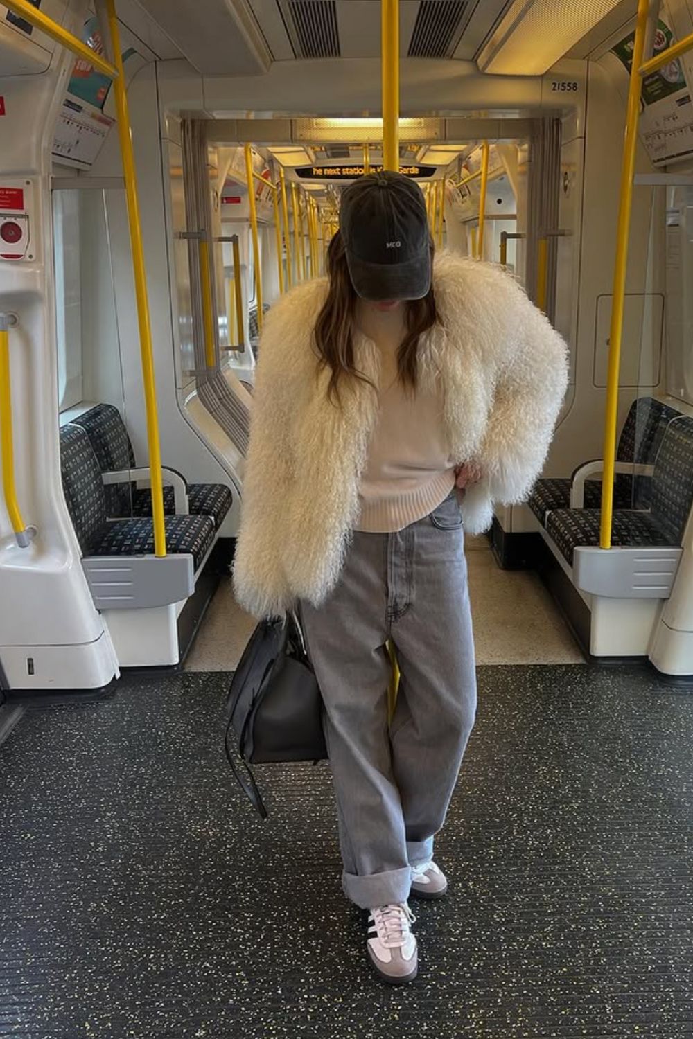 Chic shearling coat outfit ideas for winter, from casual everyday looks to elevated street style. Discover how to style shearling jackets with jeans, joggers, dresses, and cosy layers for effortless cold-weather outfits. Shearling Coat Outfit, Shearling Jacket Outfit, Brown Shearling Jacket Outfit, Black Shearling Jacket Outfit, Faux Shearling Jacket, Shearling Jacket Women, Faux Shearling Jacket Outfit, Black Shearling Jacket, Leather Shearling Jacket, Brown Shearling Jacket, Zara Shearling Jacket, Shearling Leather Jacket, White Shearling Jacket Outfit, Leather Shearling Jacket Outfit, Mango Shearling Jacket, Long Shearling Coat Outfit, Faux Shearling Coat Outfit