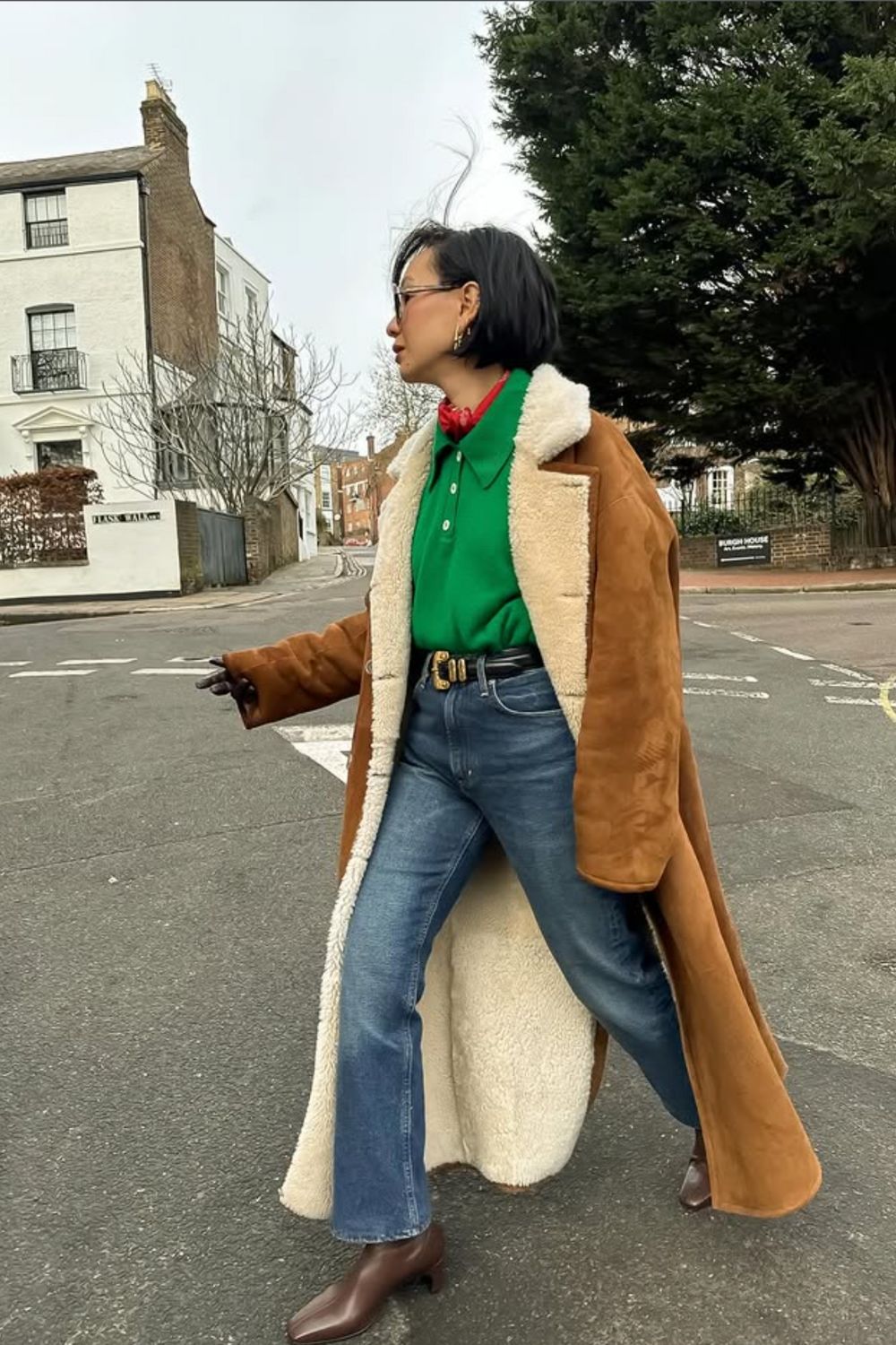 Chic shearling coat outfit ideas for winter, from casual everyday looks to elevated street style. Discover how to style shearling jackets with jeans, joggers, dresses, and cosy layers for effortless cold-weather outfits. Shearling Coat Outfit, Shearling Jacket Outfit, Brown Shearling Jacket Outfit, Black Shearling Jacket Outfit, Faux Shearling Jacket, Shearling Jacket Women, Faux Shearling Jacket Outfit, Black Shearling Jacket, Leather Shearling Jacket, Brown Shearling Jacket, Zara Shearling Jacket, Shearling Leather Jacket, White Shearling Jacket Outfit, Leather Shearling Jacket Outfit, Mango Shearling Jacket, Long Shearling Coat Outfit, Faux Shearling Coat Outfit