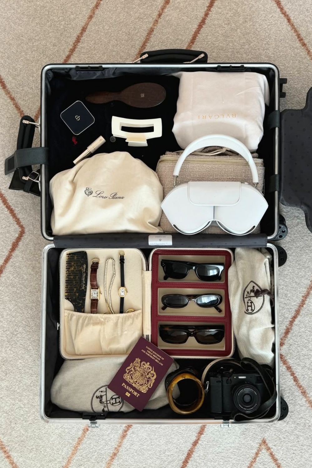Discover the ultimate travel bag essentials list. From beauty must-haves to tech and style pieces, learn how I pack chic, organized, and stress-free for every trip. Perfect for stylish travelers.Travel Bag Essentials Airplane, Travel Makeup Bag Essentials, Bag Essentials Travel, Travel Bag Essentials Roadtrip, Airport Travel Bag Essentials, Travel Bag Essentials Aesthetic, Plane Travel Essentials Carry On Bag, Travel Essentials Personal Bag, Makeup Travel Bag Beauty Essentials, Travel-Friendly Bag Essentials Discover the ultimate travel bag essentials list. From beauty must-haves to tech and style pieces, learn how I pack chic, organized, and stress-free for every trip. Perfect for stylish travelers.Travel Bag Essentials Airplane, Travel Makeup Bag Essentials, Bag Essentials Travel, Travel Bag Essentials Roadtrip, Airport Travel Bag Essentials, Travel Bag Essentials Aesthetic, Plane Travel Essentials Carry On Bag, Travel Essentials Personal Bag, Makeup Travel Bag Beauty Essentials, Travel-Friendly Bag Essentials
