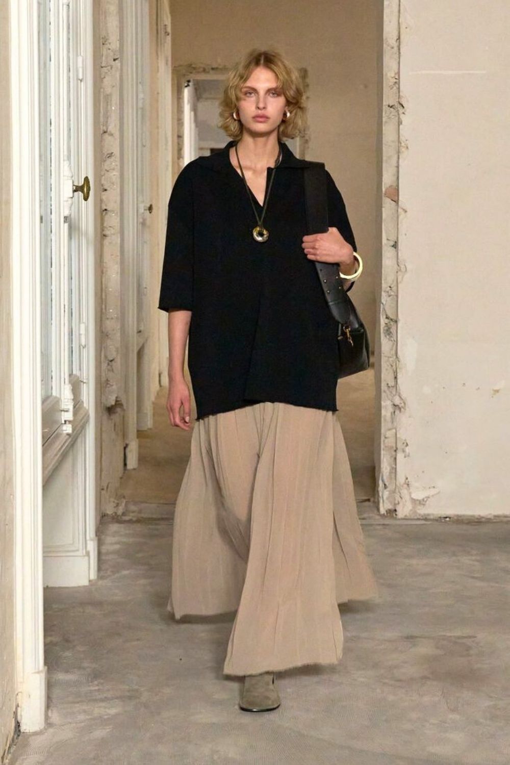 Discover chic beige skirt outfit ideas for every season. From casual everyday looks to elevated, fashion-forward styling tips, explore effortless ways to style a beige skirt with timeless, modern appeal.Beige Satin Skirt Outfit, Beige Mini Skirt Outfit, Long Beige Skirt Outfit, Beige Long Skirt Outfit, Beige Maxi Skirt Outfit, Beige Skirt Outfit Ideas, Beige Pleated Skirt Outfit, Beige Silk Skirt Outfit, Beige Skirt Outfit Summer, Beige Midi Skirt Outfit, Short Beige Skirt Outfit, Beige Linen Skirt Outfit, Beige Skirt Outfit Hijab, Beige Cargo Skirt Outfit, Beige Leather Skirt Outfit, Beige Pencil Skirt Outfit, Beige Skirt Outfit Aesthetic, Winter, Fall, Summer, Spring, Autumn Discover chic beige skirt outfit ideas for every season. From casual everyday looks to elevated, fashion-forward styling tips, explore effortless ways to style a beige skirt with timeless, modern appeal.Beige Satin Skirt Outfit, Beige Mini Skirt Outfit, Long Beige Skirt Outfit, Beige Long Skirt Outfit, Beige Maxi Skirt Outfit, Beige Skirt Outfit Ideas, Beige Pleated Skirt Outfit, Beige Silk Skirt Outfit, Beige Skirt Outfit Summer, Beige Midi Skirt Outfit, Short Beige Skirt Outfit, Beige Linen Skirt Outfit, Beige Skirt Outfit Hijab, Beige Cargo Skirt Outfit, Beige Leather Skirt Outfit, Beige Pencil Skirt Outfit, Beige Skirt Outfit Aesthetic, Winter, Fall, Summer, Spring, Autumn