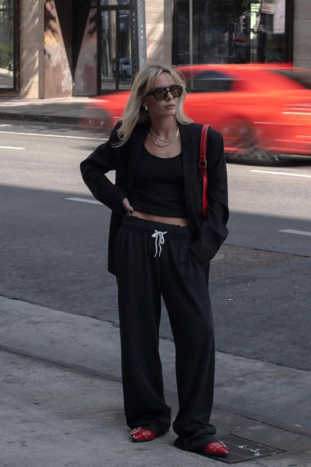 Effortless black sweatpants outfit ideas that look chic, polished, and modern. Discover how to style black sweatpants with jackets, coats, sneakers, heels, and accessories for everyday casual outfits that still feel fashion-forward. sweatpants outfit black women, black sweatpants outfit for school, black sweatpants outfit aesthetic, black baggy sweatpants outfit, black wide leg sweatpants outfit, black sweatpants outfit winter, outfit with black sweatpants, black cargo sweatpants outfit, outfit ideas black sweatpants, Baggy Sweatpants Outfit, Wide Leg Sweatpants Outfit, Cute Sweatpants Outfit, Cargo Sweatpants Outfit, Outfit Ideas Sweatpants, Nike Sweatpants Outfit, Sweatpants Outfit Black Women, Sweatpants Outfit Winter, Sweatpants Outfit Aesthetic, Flare Sweatpants Outfit Effortless black sweatpants outfit ideas that look chic, polished, and modern. Discover how to style black sweatpants with jackets, coats, sneakers, heels, and accessories for everyday casual outfits that still feel fashion-forward. sweatpants outfit black women, black sweatpants outfit for school, black sweatpants outfit aesthetic, black baggy sweatpants outfit, black wide leg sweatpants outfit, black sweatpants outfit winter, outfit with black sweatpants, black cargo sweatpants outfit, outfit ideas black sweatpants, Baggy Sweatpants Outfit, Wide Leg Sweatpants Outfit, Cute Sweatpants Outfit, Cargo Sweatpants Outfit, Outfit Ideas Sweatpants, Nike Sweatpants Outfit, Sweatpants Outfit Black Women, Sweatpants Outfit Winter, Sweatpants Outfit Aesthetic, Flare Sweatpants Outfit