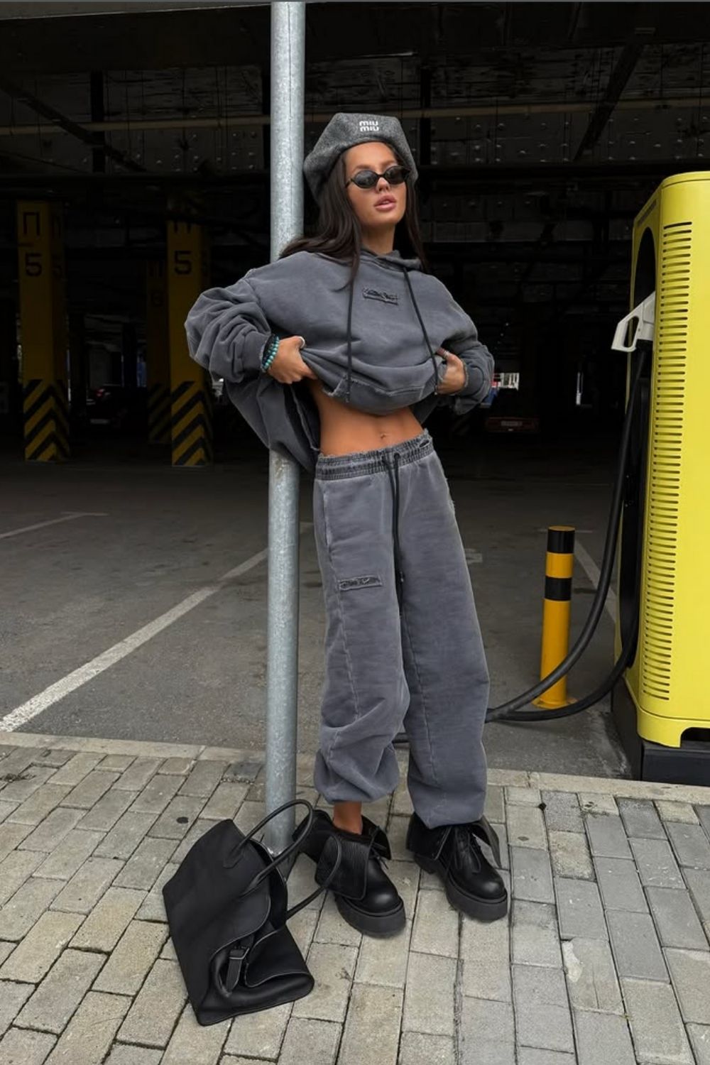 Effortless black sweatpants outfit ideas that look chic, polished, and modern. Discover how to style black sweatpants with jackets, coats, sneakers, heels, and accessories for everyday casual outfits that still feel fashion-forward. sweatpants outfit black women, black sweatpants outfit for school, black sweatpants outfit aesthetic, black baggy sweatpants outfit, black wide leg sweatpants outfit, black sweatpants outfit winter, outfit with black sweatpants, black cargo sweatpants outfit, outfit ideas black sweatpants, Baggy Sweatpants Outfit, Wide Leg Sweatpants Outfit, Cute Sweatpants Outfit, Cargo Sweatpants Outfit, Outfit Ideas Sweatpants, Nike Sweatpants Outfit, Sweatpants Outfit Black Women, Sweatpants Outfit Winter, Sweatpants Outfit Aesthetic, Flare Sweatpants Outfit Effortless black sweatpants outfit ideas that look chic, polished, and modern. Discover how to style black sweatpants with jackets, coats, sneakers, heels, and accessories for everyday casual outfits that still feel fashion-forward. sweatpants outfit black women, black sweatpants outfit for school, black sweatpants outfit aesthetic, black baggy sweatpants outfit, black wide leg sweatpants outfit, black sweatpants outfit winter, outfit with black sweatpants, black cargo sweatpants outfit, outfit ideas black sweatpants, Baggy Sweatpants Outfit, Wide Leg Sweatpants Outfit, Cute Sweatpants Outfit, Cargo Sweatpants Outfit, Outfit Ideas Sweatpants, Nike Sweatpants Outfit, Sweatpants Outfit Black Women, Sweatpants Outfit Winter, Sweatpants Outfit Aesthetic, Flare Sweatpants Outfit