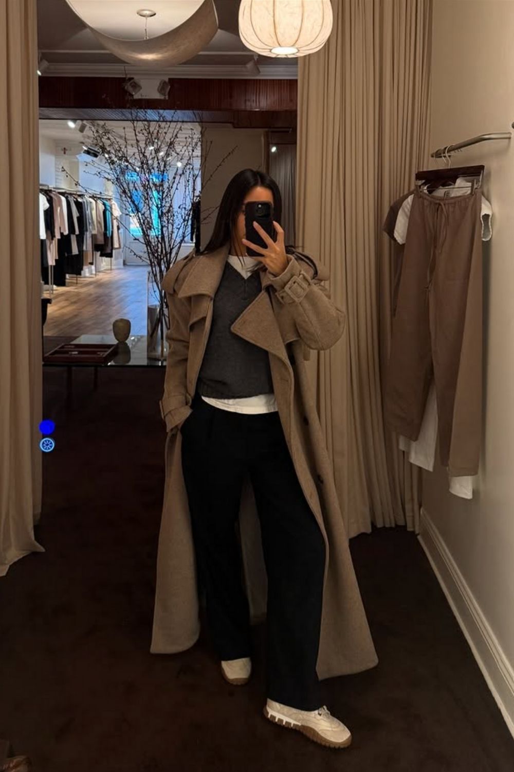 Effortless black sweatpants outfit ideas that look chic, polished, and modern. Discover how to style black sweatpants with jackets, coats, sneakers, heels, and accessories for everyday casual outfits that still feel fashion-forward. sweatpants outfit black women, black sweatpants outfit for school, black sweatpants outfit aesthetic, black baggy sweatpants outfit, black wide leg sweatpants outfit, black sweatpants outfit winter, outfit with black sweatpants, black cargo sweatpants outfit, outfit ideas black sweatpants, Baggy Sweatpants Outfit, Wide Leg Sweatpants Outfit, Cute Sweatpants Outfit, Cargo Sweatpants Outfit, Outfit Ideas Sweatpants, Nike Sweatpants Outfit, Sweatpants Outfit Black Women, Sweatpants Outfit Winter, Sweatpants Outfit Aesthetic, Flare Sweatpants Outfit Effortless black sweatpants outfit ideas that look chic, polished, and modern. Discover how to style black sweatpants with jackets, coats, sneakers, heels, and accessories for everyday casual outfits that still feel fashion-forward. sweatpants outfit black women, black sweatpants outfit for school, black sweatpants outfit aesthetic, black baggy sweatpants outfit, black wide leg sweatpants outfit, black sweatpants outfit winter, outfit with black sweatpants, black cargo sweatpants outfit, outfit ideas black sweatpants, Baggy Sweatpants Outfit, Wide Leg Sweatpants Outfit, Cute Sweatpants Outfit, Cargo Sweatpants Outfit, Outfit Ideas Sweatpants, Nike Sweatpants Outfit, Sweatpants Outfit Black Women, Sweatpants Outfit Winter, Sweatpants Outfit Aesthetic, Flare Sweatpants Outfit