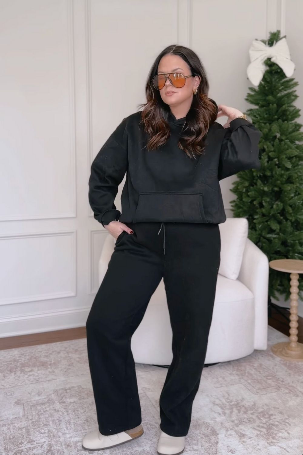 Effortless black sweatpants outfit ideas that look chic, polished, and modern. Discover how to style black sweatpants with jackets, coats, sneakers, heels, and accessories for everyday casual outfits that still feel fashion-forward. sweatpants outfit black women, black sweatpants outfit for school, black sweatpants outfit aesthetic, black baggy sweatpants outfit, black wide leg sweatpants outfit, black sweatpants outfit winter, outfit with black sweatpants, black cargo sweatpants outfit, outfit ideas black sweatpants, Baggy Sweatpants Outfit, Wide Leg Sweatpants Outfit, Cute Sweatpants Outfit, Cargo Sweatpants Outfit, Outfit Ideas Sweatpants, Nike Sweatpants Outfit, Sweatpants Outfit Black Women, Sweatpants Outfit Winter, Sweatpants Outfit Aesthetic, Flare Sweatpants Outfit Effortless black sweatpants outfit ideas that look chic, polished, and modern. Discover how to style black sweatpants with jackets, coats, sneakers, heels, and accessories for everyday casual outfits that still feel fashion-forward. sweatpants outfit black women, black sweatpants outfit for school, black sweatpants outfit aesthetic, black baggy sweatpants outfit, black wide leg sweatpants outfit, black sweatpants outfit winter, outfit with black sweatpants, black cargo sweatpants outfit, outfit ideas black sweatpants, Baggy Sweatpants Outfit, Wide Leg Sweatpants Outfit, Cute Sweatpants Outfit, Cargo Sweatpants Outfit, Outfit Ideas Sweatpants, Nike Sweatpants Outfit, Sweatpants Outfit Black Women, Sweatpants Outfit Winter, Sweatpants Outfit Aesthetic, Flare Sweatpants Outfit