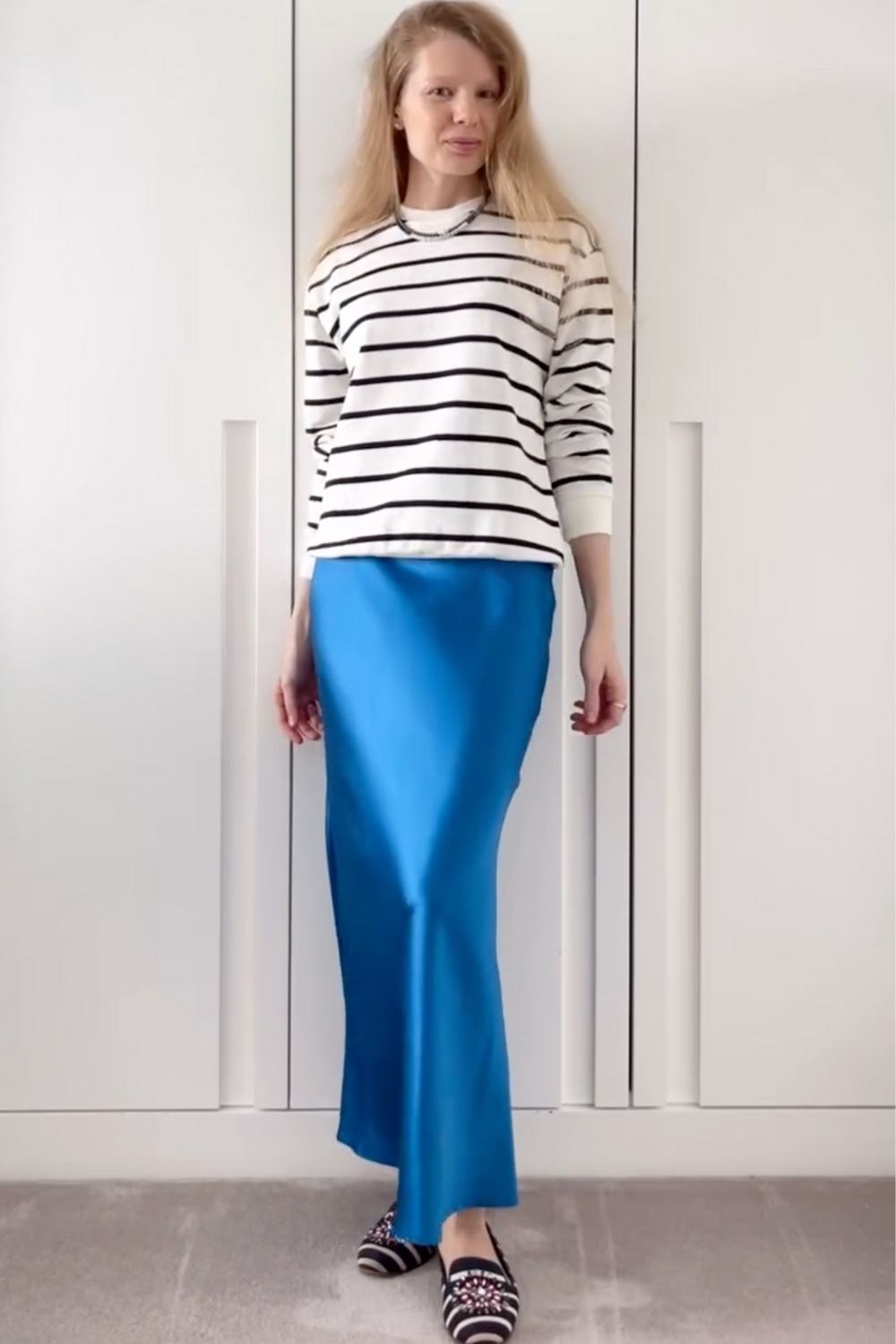 Discover chic blue satin skirt outfit ideas, styling tips, and elegant ways to wear a blue satin skirt for every occasion—from casual daytime looks to polished evening outfits. Navy Blue Satin Skirt Outfit, Dark Blue Satin Skirt Outfit, Satin Blue Skirt Outfit, Light Blue Satin Skirt Outfit, Blue Satin Skirt Outfit Winter, Blue Satin Skirt Outfit Summer, Blue Satin Midi Skirt Outfit, Long Satin Skirt Outfit, Satin Skirt Outfit Classy, Satin Skirt Outfit Winter, Satin Skirt Outfit Summer, Satin Maxi Skirt Outfit, Satin Skirt Outfit Casual, Satin Skirt Outfit Hijab, Satin Skirt Outfit Elegant, Satin Skirt Winter Outfit, Maxi Satin Skirt Outfit, Midi Satin Skirt Outfit, Satin Long Skirt Outfit Discover chic blue satin skirt outfit ideas, styling tips, and elegant ways to wear a blue satin skirt for every occasion—from casual daytime looks to polished evening outfits. Navy Blue Satin Skirt Outfit, Dark Blue Satin Skirt Outfit, Satin Blue Skirt Outfit, Light Blue Satin Skirt Outfit, Blue Satin Skirt Outfit Winter, Blue Satin Skirt Outfit Summer, Blue Satin Midi Skirt Outfit, Long Satin Skirt Outfit, Satin Skirt Outfit Classy, Satin Skirt Outfit Winter, Satin Skirt Outfit Summer, Satin Maxi Skirt Outfit, Satin Skirt Outfit Casual, Satin Skirt Outfit Hijab, Satin Skirt Outfit Elegant, Satin Skirt Winter Outfit, Maxi Satin Skirt Outfit, Midi Satin Skirt Outfit, Satin Long Skirt Outfit