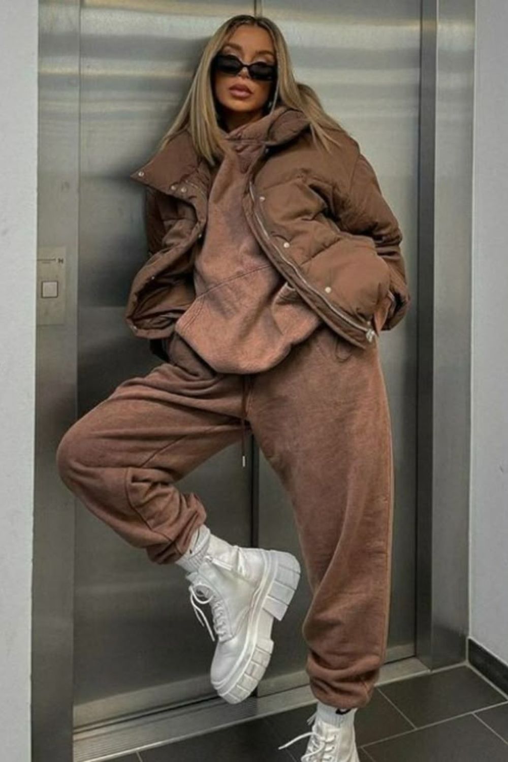 Discover chic brown hoodie outfit ideas that blend comfort and style. From elevated streetwear to cozy everyday looks, explore easy ways to style a brown hoodie for any season or occasion. Brown Zip Up Hoodie Outfit, Brown Hoodie Outfit Woman, Light Brown Hoodie Outfit, Dark Brown Hoodie Outfit, Brown Essentials Hoodie Outfit, Brown Gap Hoodie Outfit, Brown Zipper Hoodie Outfit, Brown Hoodie Outfit Hijab, Brown Hoodie Outfit Aesthetic, Brown Nike Hoodie Outfit, Brown Oversized Hoodie Outfit, Essentials Hoodie Outfit, Zip Up Hoodie Outfit, Cropped Hoodie Outfit, Baggy Hoodie Outfit, Leggings And Hoodie Outfit, Skirt And Hoodie Outfit, Cute Hoodie Outfit Discover chic brown hoodie outfit ideas that blend comfort and style. From elevated streetwear to cozy everyday looks, explore easy ways to style a brown hoodie for any season or occasion. Brown Zip Up Hoodie Outfit, Brown Hoodie Outfit Woman, Light Brown Hoodie Outfit, Dark Brown Hoodie Outfit, Brown Essentials Hoodie Outfit, Brown Gap Hoodie Outfit, Brown Zipper Hoodie Outfit, Brown Hoodie Outfit Hijab, Brown Hoodie Outfit Aesthetic, Brown Nike Hoodie Outfit, Brown Oversized Hoodie Outfit, Essentials Hoodie Outfit, Zip Up Hoodie Outfit, Cropped Hoodie Outfit, Baggy Hoodie Outfit, Leggings And Hoodie Outfit, Skirt And Hoodie Outfit, Cute Hoodie Outfit