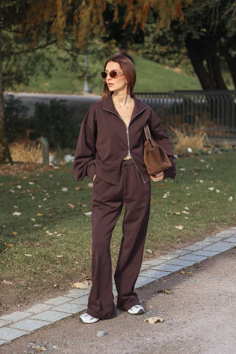 Brown sweatpants outfit ideas that prove cozy can be chic. From casual street style to elevated neutral looks, discover effortless ways to style brown sweatpants for everyday wear, travel, and off-duty outfits.Light Brown Sweatpants Outfit, Brown Nike Sweatpants Outfit, Brown Cargo Sweatpants Outfit, Outfit Ideas Brown Sweatpants, Aesthetic Brown Sweatpants Outfit, Outfit Ideas With Brown Sweatpants, Baggy Sweatpants Outfit, Wide Leg Sweatpants Outfit, Cute Sweatpants Outfit, Sweatpants Outfit For School, Cargo Sweatpants Outfit, Outfit Ideas Sweatpants, Nike Sweatpants Outfit, Sweatpants Outfit Black Women, Sweatpants Outfit Winter, Sweatpants Outfit Aesthetic, Flare Sweatpants Outfit, Essentials Brown sweatpants outfit ideas that prove cozy can be chic. From casual street style to elevated neutral looks, discover effortless ways to style brown sweatpants for everyday wear, travel, and off-duty outfits.Light Brown Sweatpants Outfit, Brown Nike Sweatpants Outfit, Brown Cargo Sweatpants Outfit, Outfit Ideas Brown Sweatpants, Aesthetic Brown Sweatpants Outfit, Outfit Ideas With Brown Sweatpants, Baggy Sweatpants Outfit, Wide Leg Sweatpants Outfit, Cute Sweatpants Outfit, Sweatpants Outfit For School, Cargo Sweatpants Outfit, Outfit Ideas Sweatpants, Nike Sweatpants Outfit, Sweatpants Outfit Black Women, Sweatpants Outfit Winter, Sweatpants Outfit Aesthetic, Flare Sweatpants Outfit, Essentials