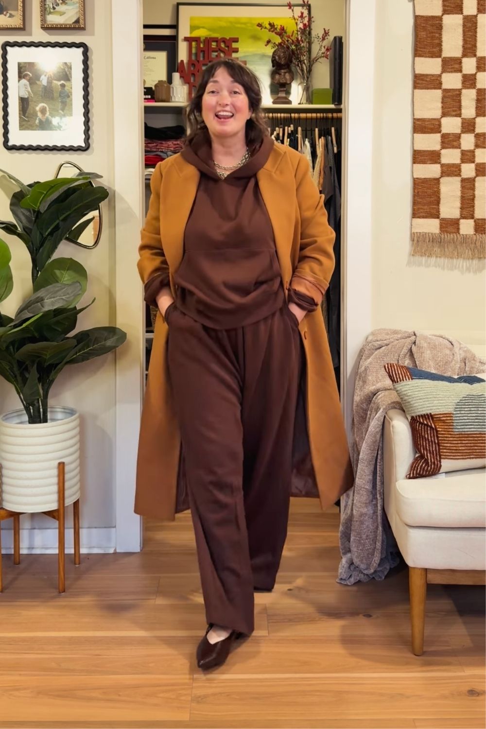Brown sweatpants outfit ideas that prove cozy can be chic. From casual street style to elevated neutral looks, discover effortless ways to style brown sweatpants for everyday wear, travel, and off-duty outfits.Light Brown Sweatpants Outfit, Brown Nike Sweatpants Outfit, Brown Cargo Sweatpants Outfit, Outfit Ideas Brown Sweatpants, Aesthetic Brown Sweatpants Outfit, Outfit Ideas With Brown Sweatpants, Baggy Sweatpants Outfit, Wide Leg Sweatpants Outfit, Cute Sweatpants Outfit, Sweatpants Outfit For School, Cargo Sweatpants Outfit, Outfit Ideas Sweatpants, Nike Sweatpants Outfit, Sweatpants Outfit Black Women, Sweatpants Outfit Winter, Sweatpants Outfit Aesthetic, Flare Sweatpants Outfit, Essentials Brown sweatpants outfit ideas that prove cozy can be chic. From casual street style to elevated neutral looks, discover effortless ways to style brown sweatpants for everyday wear, travel, and off-duty outfits.Light Brown Sweatpants Outfit, Brown Nike Sweatpants Outfit, Brown Cargo Sweatpants Outfit, Outfit Ideas Brown Sweatpants, Aesthetic Brown Sweatpants Outfit, Outfit Ideas With Brown Sweatpants, Baggy Sweatpants Outfit, Wide Leg Sweatpants Outfit, Cute Sweatpants Outfit, Sweatpants Outfit For School, Cargo Sweatpants Outfit, Outfit Ideas Sweatpants, Nike Sweatpants Outfit, Sweatpants Outfit Black Women, Sweatpants Outfit Winter, Sweatpants Outfit Aesthetic, Flare Sweatpants Outfit, Essentials