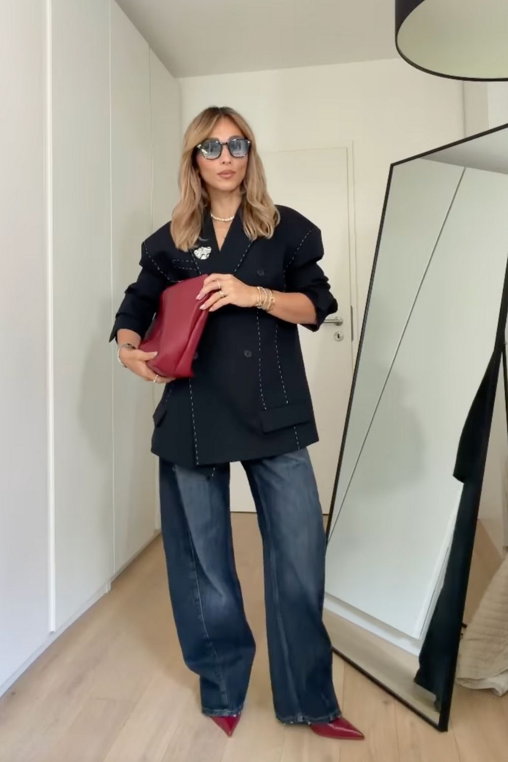 Discover stylish dark blue jeans outfit ideas for every season, from casual everyday looks to elevated city styles. Learn how to style dark denim with blazers, coats, knits, and statement accessories. Dark Blue Denim Jeans Outfit, Dark Blue Baggy Jeans Outfit, Dark Blue Jeans Outfit Women, Dark Blue Jeans Outfit Aesthetic, Dark Blue Wide Leg Jeans Outfit, Dark Blue Jeans Outfit Winter, Dark Blue Flare Jeans Outfit, Dark Blue Flared Jeans Outfit, Dark Blue Jeans Outfit Summer, Baggy Dark Blue Jeans Outfit, Dark Blue Jeans Outfit Casual, Dark Blue Bootcut Jeans Outfit, Dark Blue Straight Jeans Outfit, Outfit Ideas With Dark Blue Jeans, Dark Blue Wash Jeans Outfit, Mom Jeans, Dark Blue Cargo Jeans Discover stylish dark blue jeans outfit ideas for every season, from casual everyday looks to elevated city styles. Learn how to style dark denim with blazers, coats, knits, and statement accessories. Dark Blue Denim Jeans Outfit, Dark Blue Baggy Jeans Outfit, Dark Blue Jeans Outfit Women, Dark Blue Jeans Outfit Aesthetic, Dark Blue Wide Leg Jeans Outfit, Dark Blue Jeans Outfit Winter, Dark Blue Flare Jeans Outfit, Dark Blue Flared Jeans Outfit, Dark Blue Jeans Outfit Summer, Baggy Dark Blue Jeans Outfit, Dark Blue Jeans Outfit Casual, Dark Blue Bootcut Jeans Outfit, Dark Blue Straight Jeans Outfit, Outfit Ideas With Dark Blue Jeans, Dark Blue Wash Jeans Outfit, Mom Jeans, Dark Blue Cargo Jeans