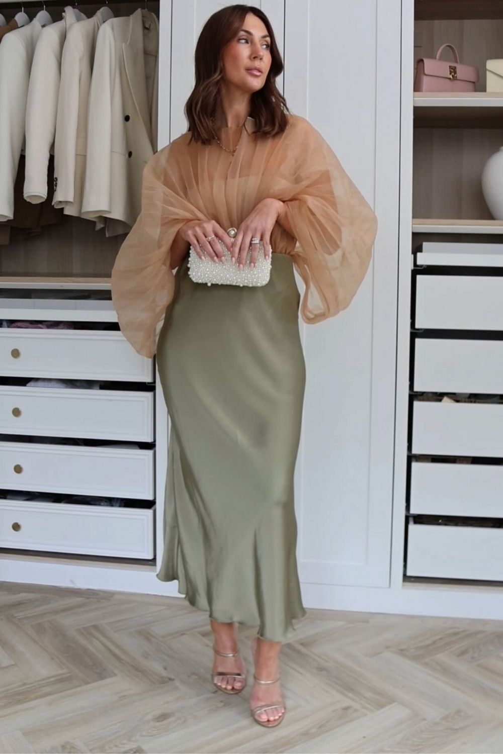 Green satin skirt outfit ideas you’ll love—featuring casual, work, date night, and chic everyday looks. Discover easy ways to style a green satin skirt with knits, blazers, sneakers, and heels for any season.Olive Green Satin Skirt Outfit, Dark Green Satin Skirt Outfit Winter, Green Satin Skirt Outfit Summer, Green Satin Midi Skirt Outfit, Emerald Green Satin Skirt Outfit, Sage Green Satin Skirt Outfit, Green Satin Maxi Skirt Outfit, Long Green Satin Skirt Outfit, Long Satin Skirt Outfit, Lime Green Satin Skirt Outfit Classy, Satin Skirt Outfit Winter, Satin Skirt Outfit Summer, Satin Maxi Skirt Outfit, Satin Skirt Outfit Casual, Satin Skirt Outfit Hijab, Satin Skirt Outfit Elegant, Satin Skirt Winter Outfit, Maxi Satin Skirt Outfit, Midi Satin Skirt Outfit, Satin Long Skirt Outfit Green satin skirt outfit ideas you’ll love—featuring casual, work, date night, and chic everyday looks. Discover easy ways to style a green satin skirt with knits, blazers, sneakers, and heels for any season.Olive Green Satin Skirt Outfit, Dark Green Satin Skirt Outfit Winter, Green Satin Skirt Outfit Summer, Green Satin Midi Skirt Outfit, Emerald Green Satin Skirt Outfit, Sage Green Satin Skirt Outfit, Green Satin Maxi Skirt Outfit, Long Green Satin Skirt Outfit, Long Satin Skirt Outfit, Lime Green Satin Skirt Outfit Classy, Satin Skirt Outfit Winter, Satin Skirt Outfit Summer, Satin Maxi Skirt Outfit, Satin Skirt Outfit Casual, Satin Skirt Outfit Hijab, Satin Skirt Outfit Elegant, Satin Skirt Winter Outfit, Maxi Satin Skirt Outfit, Midi Satin Skirt Outfit, Satin Long Skirt Outfit