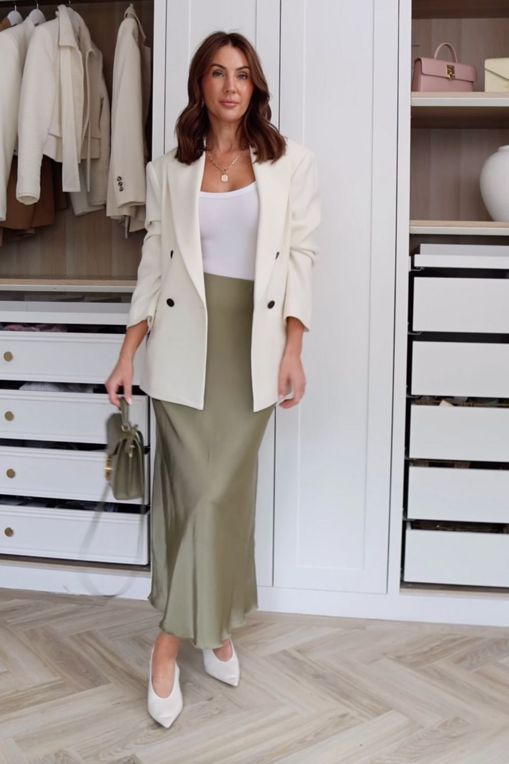 Green satin skirt outfit ideas you’ll love—featuring casual, work, date night, and chic everyday looks. Discover easy ways to style a green satin skirt with knits, blazers, sneakers, and heels for any season.Olive Green Satin Skirt Outfit, Dark Green Satin Skirt Outfit Winter, Green Satin Skirt Outfit Summer, Green Satin Midi Skirt Outfit, Emerald Green Satin Skirt Outfit, Sage Green Satin Skirt Outfit, Green Satin Maxi Skirt Outfit, Long Green Satin Skirt Outfit, Long Satin Skirt Outfit, Lime Green Satin Skirt Outfit Classy, Satin Skirt Outfit Winter, Satin Skirt Outfit Summer, Satin Maxi Skirt Outfit, Satin Skirt Outfit Casual, Satin Skirt Outfit Hijab, Satin Skirt Outfit Elegant, Satin Skirt Winter Outfit, Maxi Satin Skirt Outfit, Midi Satin Skirt Outfit, Satin Long Skirt Outfit Green satin skirt outfit ideas you’ll love—featuring casual, work, date night, and chic everyday looks. Discover easy ways to style a green satin skirt with knits, blazers, sneakers, and heels for any season.Olive Green Satin Skirt Outfit, Dark Green Satin Skirt Outfit Winter, Green Satin Skirt Outfit Summer, Green Satin Midi Skirt Outfit, Emerald Green Satin Skirt Outfit, Sage Green Satin Skirt Outfit, Green Satin Maxi Skirt Outfit, Long Green Satin Skirt Outfit, Long Satin Skirt Outfit, Lime Green Satin Skirt Outfit Classy, Satin Skirt Outfit Winter, Satin Skirt Outfit Summer, Satin Maxi Skirt Outfit, Satin Skirt Outfit Casual, Satin Skirt Outfit Hijab, Satin Skirt Outfit Elegant, Satin Skirt Winter Outfit, Maxi Satin Skirt Outfit, Midi Satin Skirt Outfit, Satin Long Skirt Outfit
