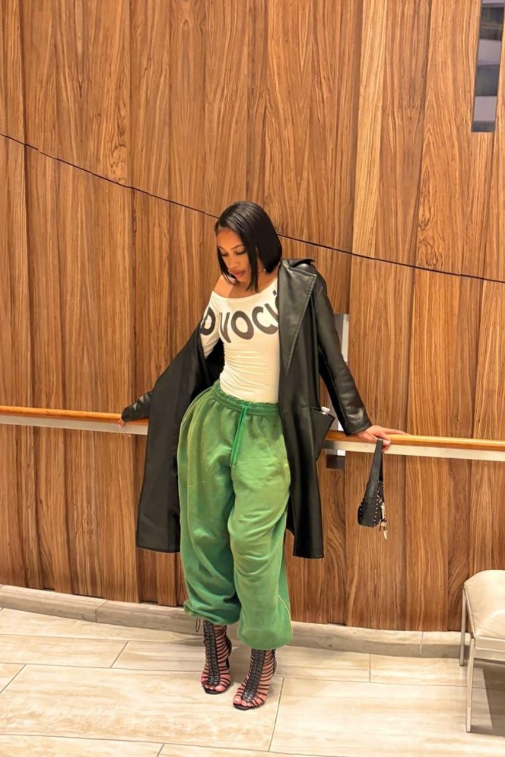Chic green sweatpants outfit ideas that prove comfort can still look polished. I’m sharing effortless ways to style green sweatpants with coats, knits, sneakers, and bold accessories for everyday wear.Dark Green Sweatpants Outfit, Light Green Sweatpants Outfit, Olive Green Sweatpants Outfit, Sage Green Sweatpants Outfit, Green Cargo Sweatpants Outfit, Army Green Sweatpants Outfit, Green Sweatpants Outfit Winter, Mint Green Sweatpants Outfit, Green Nike Sweatpants Outfit Baggy Sweatpants Outfit, Wide Leg Sweatpants Outfit, Cute Sweatpants Outfit, Sweatpants Outfit For School, Cargo Sweatpants Outfit, Outfit Ideas Sweatpants, Nike Sweatpants Outfit, Sweatpants Outfit Black Women, Sweatpants Outfit Winter, Sweatpants Outfit Aesthetic, Flare Sweatpants Outfit Chic green sweatpants outfit ideas that prove comfort can still look polished. I’m sharing effortless ways to style green sweatpants with coats, knits, sneakers, and bold accessories for everyday wear.Dark Green Sweatpants Outfit, Light Green Sweatpants Outfit, Olive Green Sweatpants Outfit, Sage Green Sweatpants Outfit, Green Cargo Sweatpants Outfit, Army Green Sweatpants Outfit, Green Sweatpants Outfit Winter, Mint Green Sweatpants Outfit, Green Nike Sweatpants Outfit Baggy Sweatpants Outfit, Wide Leg Sweatpants Outfit, Cute Sweatpants Outfit, Sweatpants Outfit For School, Cargo Sweatpants Outfit, Outfit Ideas Sweatpants, Nike Sweatpants Outfit, Sweatpants Outfit Black Women, Sweatpants Outfit Winter, Sweatpants Outfit Aesthetic, Flare Sweatpants Outfit