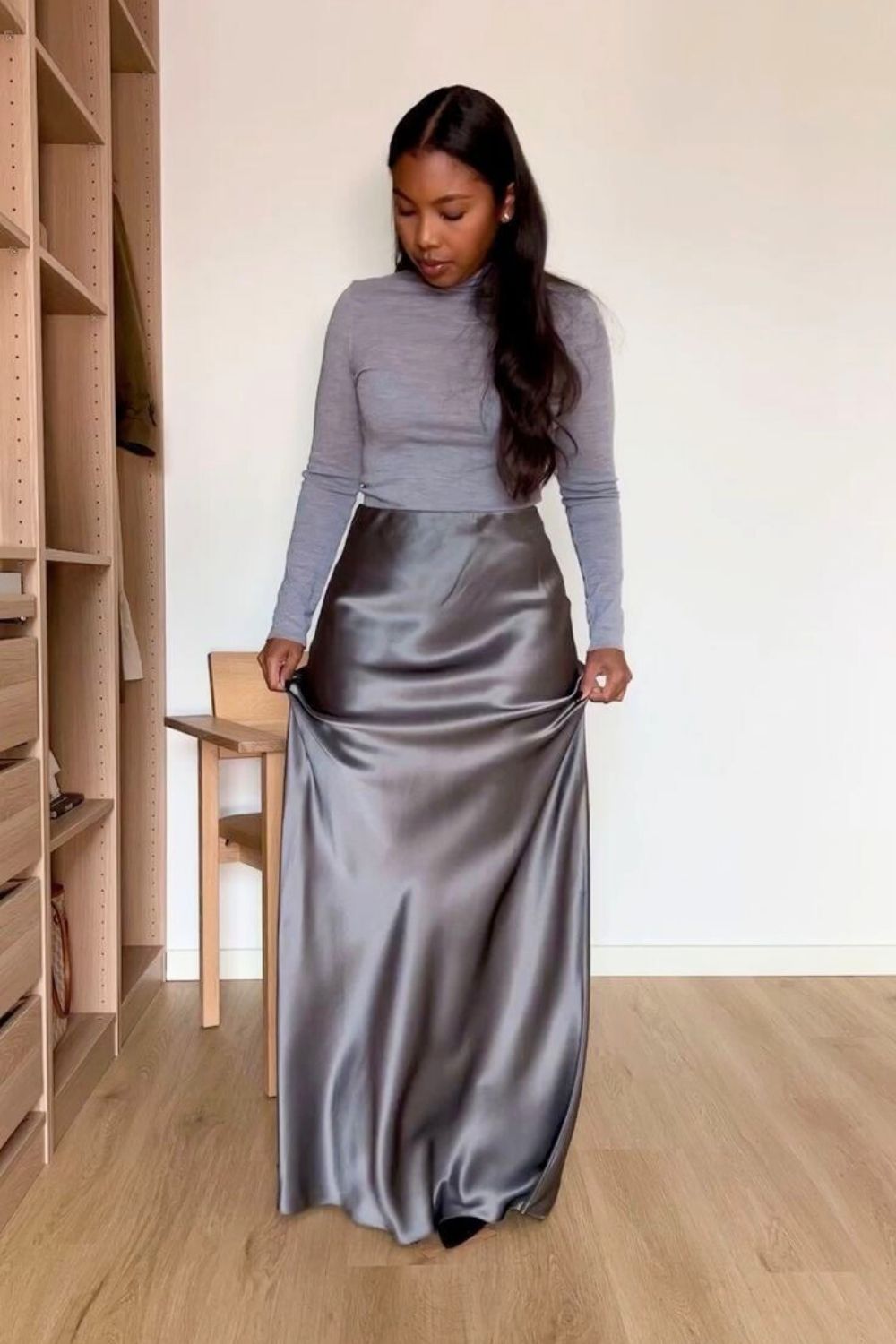 Chic grey satin skirt outfit ideas for every season. Discover how to style a grey satin skirt with knits, blazers, shirts, sneakers, and heels for effortless, elegant, everyday looks.Grey Satin Skirt Outfit, Long Satin Skirt Outfit, Satin Skirt Outfit Classy, Satin Skirt Outfit Winter, Satin Skirt Outfit Summer, Satin Maxi Skirt Outfit, Satin Skirt Outfit Casual, Satin Skirt Outfit Hijab, Satin Skirt Outfit Elegant, Satin Skirt Winter Outfit, Maxi Satin Skirt Outfit, Midi Satin Skirt Outfit, Satin Long Skirt Outfit Chic grey satin skirt outfit ideas for every season. Discover how to style a grey satin skirt with knits, blazers, shirts, sneakers, and heels for effortless, elegant, everyday looks.Grey Satin Skirt Outfit, Long Satin Skirt Outfit, Satin Skirt Outfit Classy, Satin Skirt Outfit Winter, Satin Skirt Outfit Summer, Satin Maxi Skirt Outfit, Satin Skirt Outfit Casual, Satin Skirt Outfit Hijab, Satin Skirt Outfit Elegant, Satin Skirt Winter Outfit, Maxi Satin Skirt Outfit, Midi Satin Skirt Outfit, Satin Long Skirt Outfit