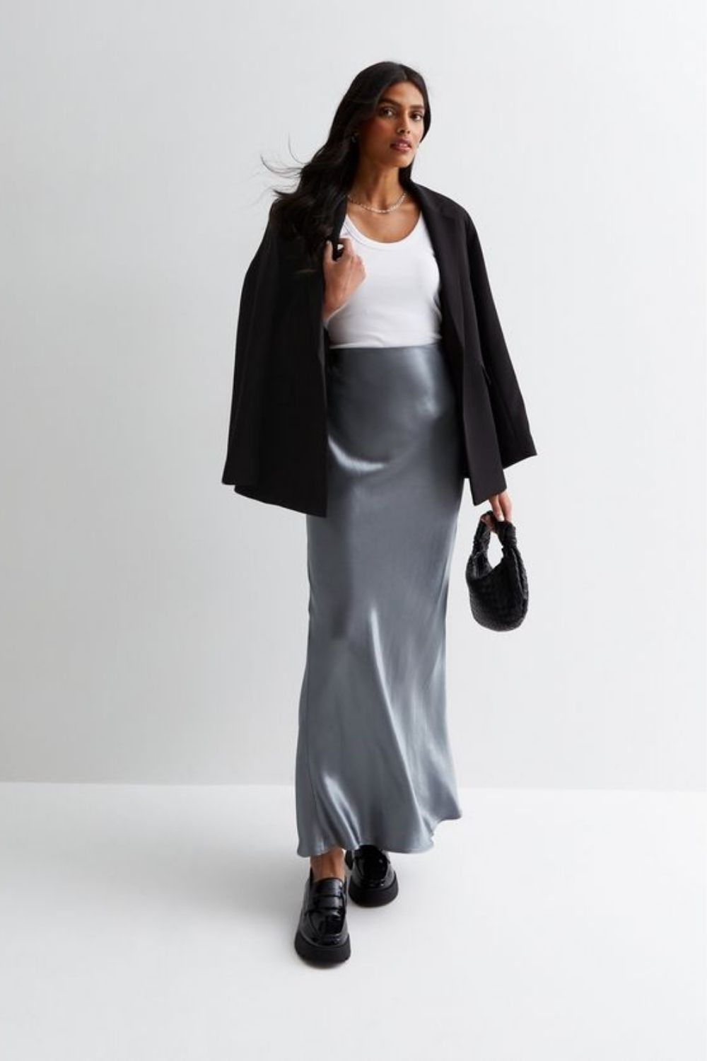 Chic grey satin skirt outfit ideas for every season. Discover how to style a grey satin skirt with knits, blazers, shirts, sneakers, and heels for effortless, elegant, everyday looks. Grey Satin Skirt Outfit, Long Satin Skirt Outfit, Satin Skirt Outfit Classy, Satin Skirt Outfit Winter, Satin Skirt Outfit Summer, Satin Maxi Skirt Outfit, Satin Skirt Outfit Casual, Satin Skirt Outfit Hijab, Satin Skirt Outfit Elegant, Satin Skirt Winter Outfit, Maxi Satin Skirt Outfit, Midi Satin Skirt Outfit, Satin Long Skirt Outfit Chic grey satin skirt outfit ideas for every season. Discover how to style a grey satin skirt with knits, blazers, shirts, sneakers, and heels for effortless, elegant, everyday looks. Grey Satin Skirt Outfit, Long Satin Skirt Outfit, Satin Skirt Outfit Classy, Satin Skirt Outfit Winter, Satin Skirt Outfit Summer, Satin Maxi Skirt Outfit, Satin Skirt Outfit Casual, Satin Skirt Outfit Hijab, Satin Skirt Outfit Elegant, Satin Skirt Winter Outfit, Maxi Satin Skirt Outfit, Midi Satin Skirt Outfit, Satin Long Skirt Outfit
