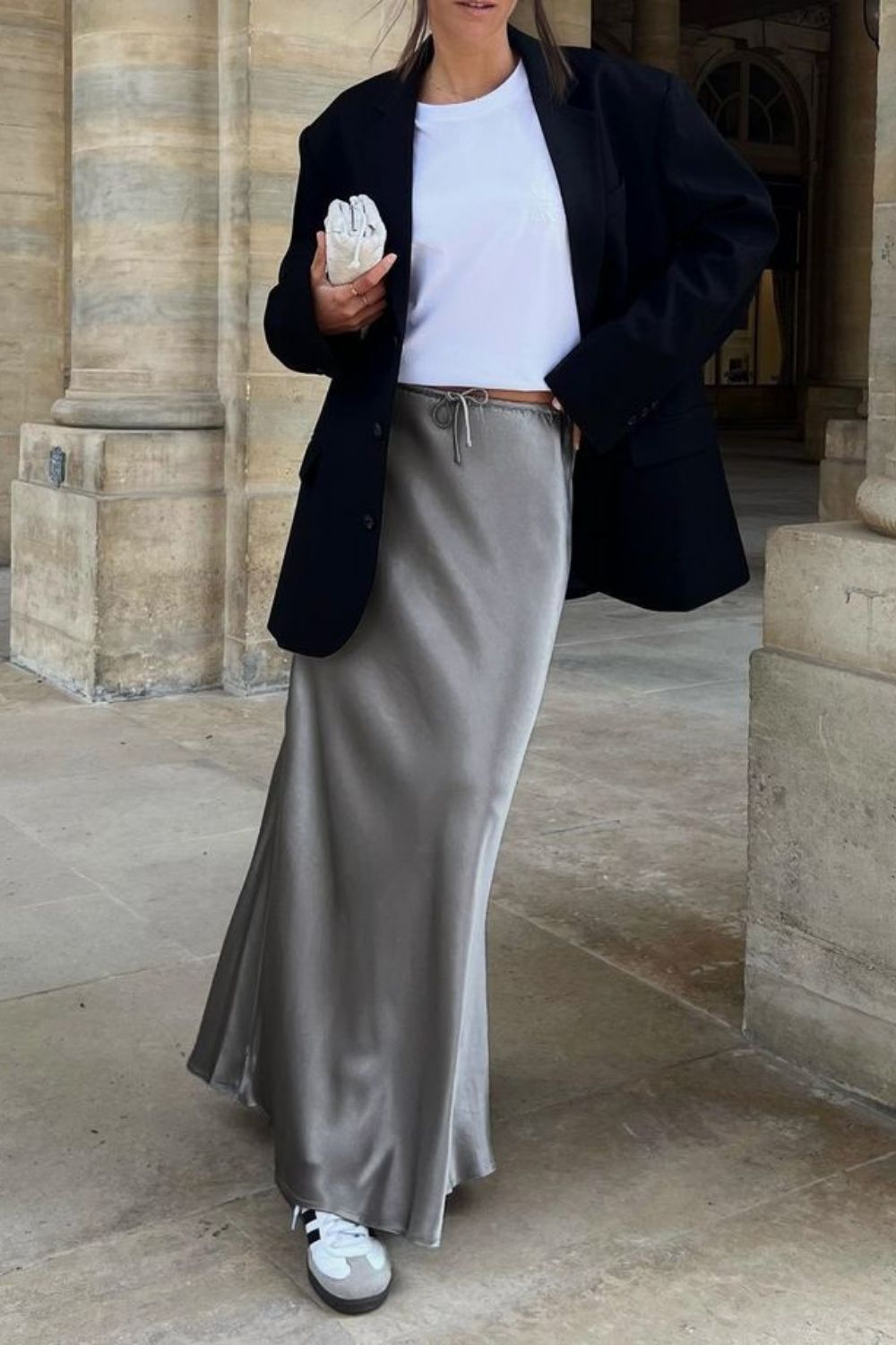 Chic grey satin skirt outfit ideas for every season. Discover how to style a grey satin skirt with knits, blazers, shirts, sneakers, and heels for effortless, elegant, everyday looks.Grey Satin Skirt Outfit, Long Satin Skirt Outfit, Satin Skirt Outfit Classy, Satin Skirt Outfit Winter, Satin Skirt Outfit Summer, Satin Maxi Skirt Outfit, Satin Skirt Outfit Casual, Satin Skirt Outfit Hijab, Satin Skirt Outfit Elegant, Satin Skirt Winter Outfit, Maxi Satin Skirt Outfit, Midi Satin Skirt Outfit, Satin Long Skirt Outfit Chic grey satin skirt outfit ideas for every season. Discover how to style a grey satin skirt with knits, blazers, shirts, sneakers, and heels for effortless, elegant, everyday looks.Grey Satin Skirt Outfit, Long Satin Skirt Outfit, Satin Skirt Outfit Classy, Satin Skirt Outfit Winter, Satin Skirt Outfit Summer, Satin Maxi Skirt Outfit, Satin Skirt Outfit Casual, Satin Skirt Outfit Hijab, Satin Skirt Outfit Elegant, Satin Skirt Winter Outfit, Maxi Satin Skirt Outfit, Midi Satin Skirt Outfit, Satin Long Skirt Outfit