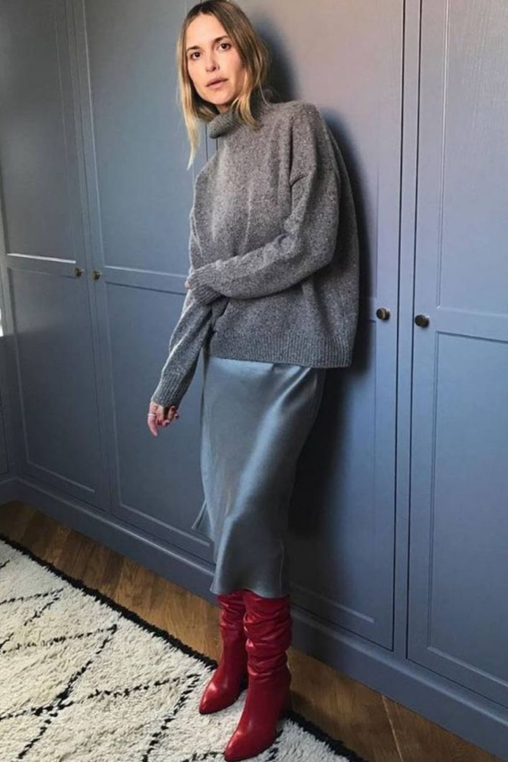 Chic grey satin skirt outfit ideas for every season. Discover how to style a grey satin skirt with knits, blazers, shirts, sneakers, and heels for effortless, elegant, everyday looks. Grey Satin Skirt Outfit, Long Satin Skirt Outfit, Satin Skirt Outfit Classy, Satin Skirt Outfit Winter, Satin Skirt Outfit Summer, Satin Maxi Skirt Outfit, Satin Skirt Outfit Casual, Satin Skirt Outfit Hijab, Satin Skirt Outfit Elegant, Satin Skirt Winter Outfit, Maxi Satin Skirt Outfit, Midi Satin Skirt Outfit, Satin Long Skirt Outfit Chic grey satin skirt outfit ideas for every season. Discover how to style a grey satin skirt with knits, blazers, shirts, sneakers, and heels for effortless, elegant, everyday looks. Grey Satin Skirt Outfit, Long Satin Skirt Outfit, Satin Skirt Outfit Classy, Satin Skirt Outfit Winter, Satin Skirt Outfit Summer, Satin Maxi Skirt Outfit, Satin Skirt Outfit Casual, Satin Skirt Outfit Hijab, Satin Skirt Outfit Elegant, Satin Skirt Winter Outfit, Maxi Satin Skirt Outfit, Midi Satin Skirt Outfit, Satin Long Skirt Outfit