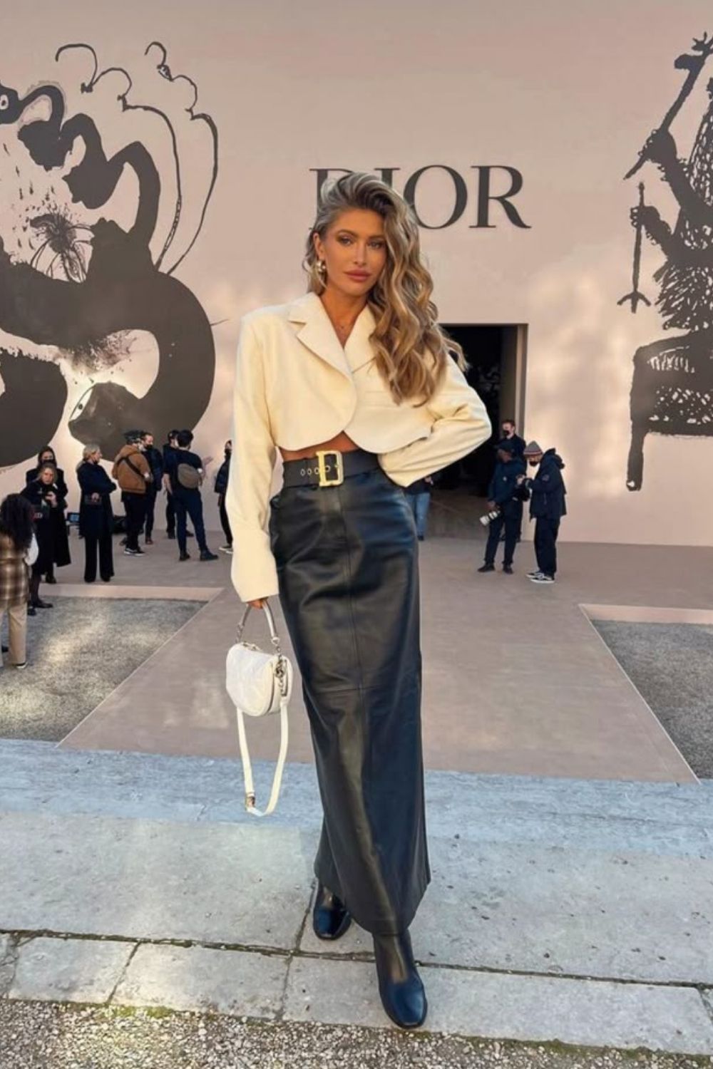 Discover chic long black skirt outfit ideas for every occasion, from casual everyday looks to elegant evening styles. Learn how to style a long black skirt with knits, blazers, leather, and statement accessories. Black Long Skirt Outfit, Long Black Skirt Outfit Ideas, Long Black Skirt Outfit Winter, Long Black Skirt Outfit Summer, Long Black Skirt Outfit Casual, Long Black Denim Skirt Outfit, Black Long Skirt Outfit Casual, Long Black Satin Skirt Outfit, Long Black Pleated Skirt Outfit, Outfit With Long Black Skirt, Long Black Leather Skirt Outfit, Black Long Skirt Outfit Winter, Long Black Silk Skirt Outfit, Black Long Skirt Outfit Summer Discover chic long black skirt outfit ideas for every occasion, from casual everyday looks to elegant evening styles. Learn how to style a long black skirt with knits, blazers, leather, and statement accessories. Black Long Skirt Outfit, Long Black Skirt Outfit Ideas, Long Black Skirt Outfit Winter, Long Black Skirt Outfit Summer, Long Black Skirt Outfit Casual, Long Black Denim Skirt Outfit, Black Long Skirt Outfit Casual, Long Black Satin Skirt Outfit, Long Black Pleated Skirt Outfit, Outfit With Long Black Skirt, Long Black Leather Skirt Outfit, Black Long Skirt Outfit Winter, Long Black Silk Skirt Outfit, Black Long Skirt Outfit Summer