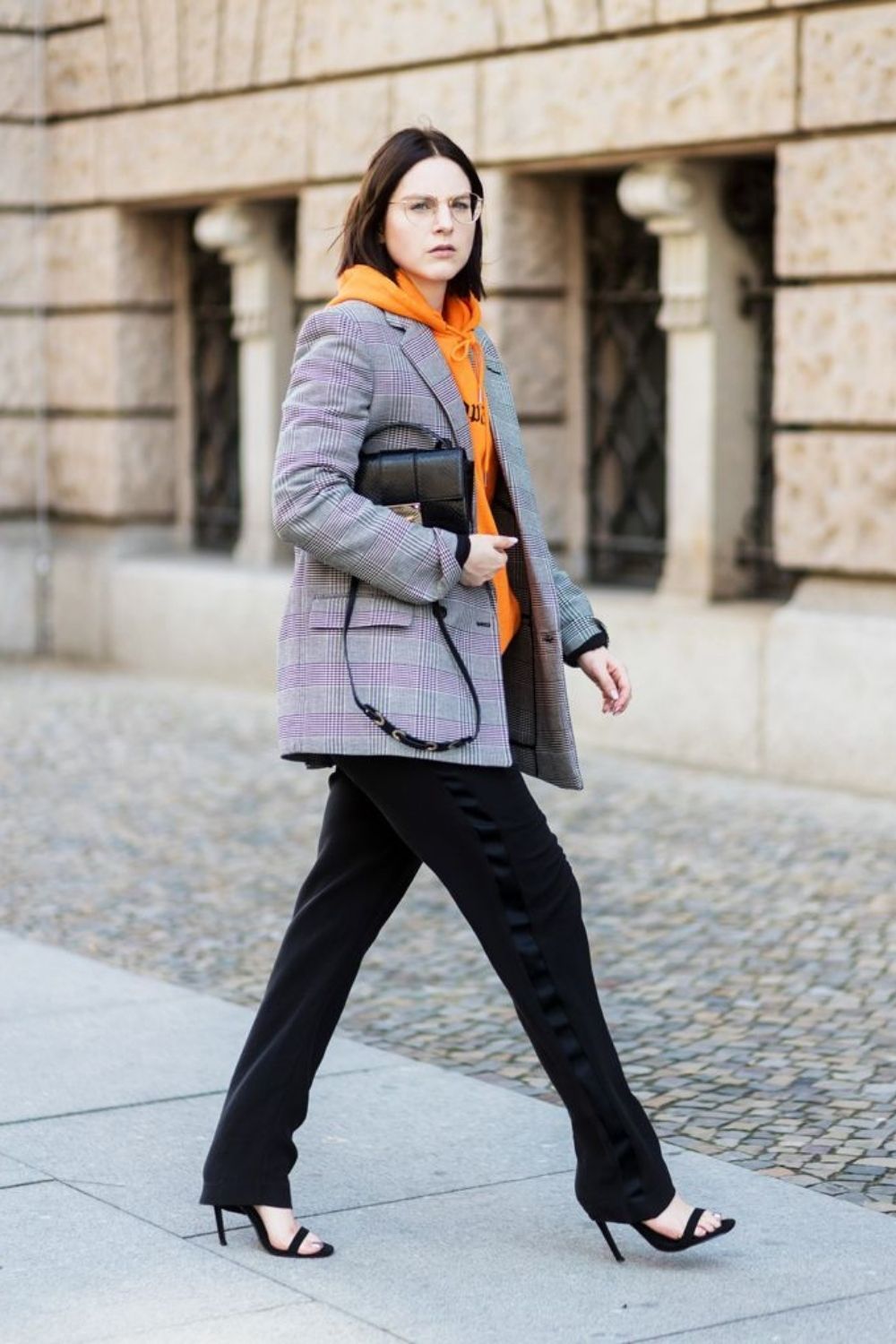 Effortless orange hoodie outfit ideas that feel cool, modern, and wearable. I’m sharing stylish ways to dress up an orange hoodie with coats, skirts, trousers, and sneakers for everyday looks.Orange Hoodie Outfit, Orange Hoodie Outfit Aesthetic, Orange Zip Up Hoodie Outfit, Orange Hoodie Outfit Black Women, Outfit With Orange Hoodie, Jeans And Hoodie, Essentials Hoodie Outfit, Zip Up Hoodie Outfit, Cropped Hoodie Outfit, Baggy Hoodie Outfit, Leggings And Hoodie Outfit, Skirt And Hoodie Outfit, Cute Hoodie Outfit, Blazer And Hoodie Effortless orange hoodie outfit ideas that feel cool, modern, and wearable. I’m sharing stylish ways to dress up an orange hoodie with coats, skirts, trousers, and sneakers for everyday looks.Orange Hoodie Outfit, Orange Hoodie Outfit Aesthetic, Orange Zip Up Hoodie Outfit, Orange Hoodie Outfit Black Women, Outfit With Orange Hoodie, Jeans And Hoodie, Essentials Hoodie Outfit, Zip Up Hoodie Outfit, Cropped Hoodie Outfit, Baggy Hoodie Outfit, Leggings And Hoodie Outfit, Skirt And Hoodie Outfit, Cute Hoodie Outfit, Blazer And Hoodie