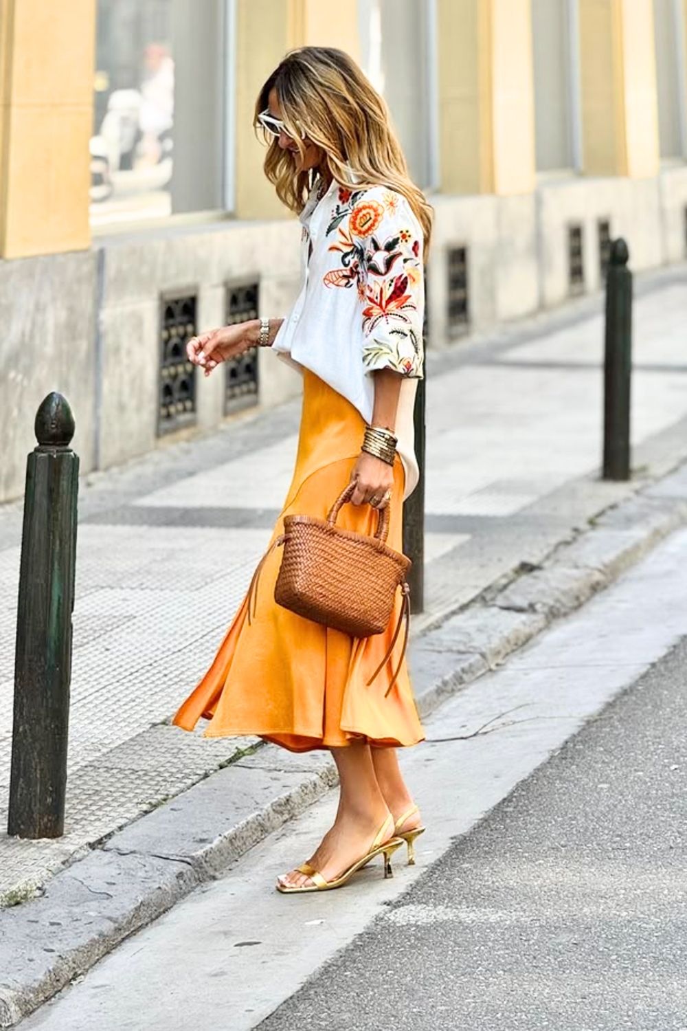 Discover chic orange satin skirt outfit ideas, styling tips, and fashion-forward ways to wear this statement piece from day to night. From casual street style to elevated looks, find effortless inspiration for every occasion.Orange Satin Skirt Outfit, Burnt Orange Satin Skirt Outfit, Orange Satin Midi Skirt Outfit, Long Satin Skirt Outfit, Satin Skirt Outfit Classy, Satin Skirt Outfit Winter, Satin Skirt Outfit Summer, Satin Maxi Skirt Outfit, Satin Skirt Outfit Casual, Satin Skirt Outfit Hijab, Satin Skirt Outfit Elegant, Satin Skirt Winter Outfit, Maxi Satin Skirt Outfit, Midi Satin Skirt Outfit, Satin Long Skirt Outfit
