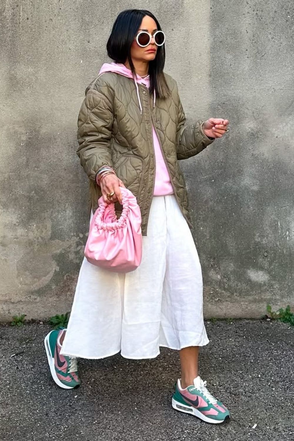 Discover chic pink hoodie outfit ideas that blend comfort and style—from casual street looks to elevated, fashion-forward outfits. Learn how to style a pink hoodie effortlessly for every season and occasion. Pink Zip Up Hoodie Outfit, Pink Hoodie Outfit Aesthetic, Pink Hoodie Outfit Ideas, Pink Essentials Hoodie Outfit, Pink Gap Hoodie Outfit, Light Pink Hoodie Outfit, Hot Pink Hoodie Outfit, Pink Bape Hoodie Outfit, Pink Spider Hoodie Outfit, Pink Denim Tears Hoodie Outfit, Pink Nike Hoodie Outfit, Pink Hoodie Outfit Black Woman, Pink Zipper Hoodie Outfit, Essentials Hoodie Outfit, Zip Up Hoodie Outfit, Cropped Hoodie Outfit, Baggy Hoodie Outfit, Leggings And Hoodie Outfit, Skirt And Hoodie Outfit, Cute Hoodie Outfit, Aespa Pink Hoodie Outfit, Hijab
