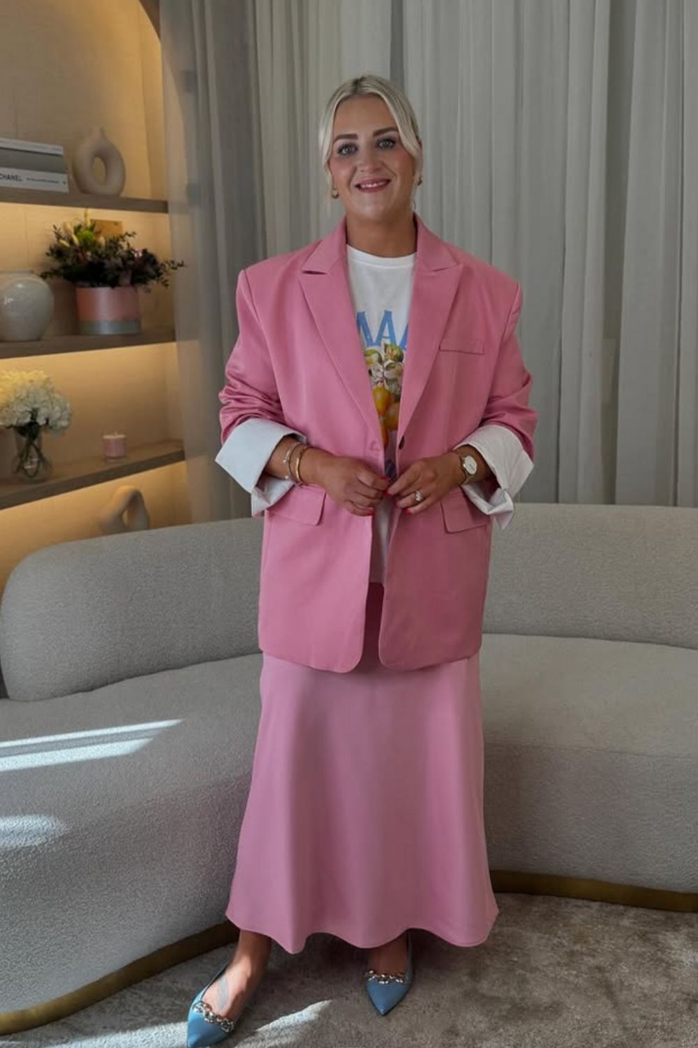 Pink satin skirt outfit ideas you’ll actually wear — from casual everyday looks to elevated, chic styling. Discover how to style a pink satin skirt with knits, blazers, tees, and accessories for effortless, modern outfits. Hot Pink Satin Skirt Outfit, Satin Pink Skirt Outfit, Pink Satin Skirt Outfit Winter, Pink Satin Midi Skirt Outfit, Long Pink Satin Skirt Outfit, Light Pink Satin Skirt Outfit, Pink Satin Maxi Skirt Outfit, Pink Satin Skirt Outfit Summer, Pink Satin Mini Skirt Outfit, Dusty Pink Satin Skirt Outfit, Satin Skirt Outfit Classy, Satin Skirt Outfit Winter, Satin Maxi Skirt Outfit, Satin Skirt Outfit Casual, Satin Skirt Outfit Hijab, Satin Skirt Outfit Elegant, Satin Skirt Winter Outfit, Maxi Satin Skirt Outfit, Midi Satin Skirt Outfit, Satin Long Skirt Outfit Pink satin skirt outfit ideas you’ll actually wear — from casual everyday looks to elevated, chic styling. Discover how to style a pink satin skirt with knits, blazers, tees, and accessories for effortless, modern outfits. Hot Pink Satin Skirt Outfit, Satin Pink Skirt Outfit, Pink Satin Skirt Outfit Winter, Pink Satin Midi Skirt Outfit, Long Pink Satin Skirt Outfit, Light Pink Satin Skirt Outfit, Pink Satin Maxi Skirt Outfit, Pink Satin Skirt Outfit Summer, Pink Satin Mini Skirt Outfit, Dusty Pink Satin Skirt Outfit, Satin Skirt Outfit Classy, Satin Skirt Outfit Winter, Satin Maxi Skirt Outfit, Satin Skirt Outfit Casual, Satin Skirt Outfit Hijab, Satin Skirt Outfit Elegant, Satin Skirt Winter Outfit, Maxi Satin Skirt Outfit, Midi Satin Skirt Outfit, Satin Long Skirt Outfit