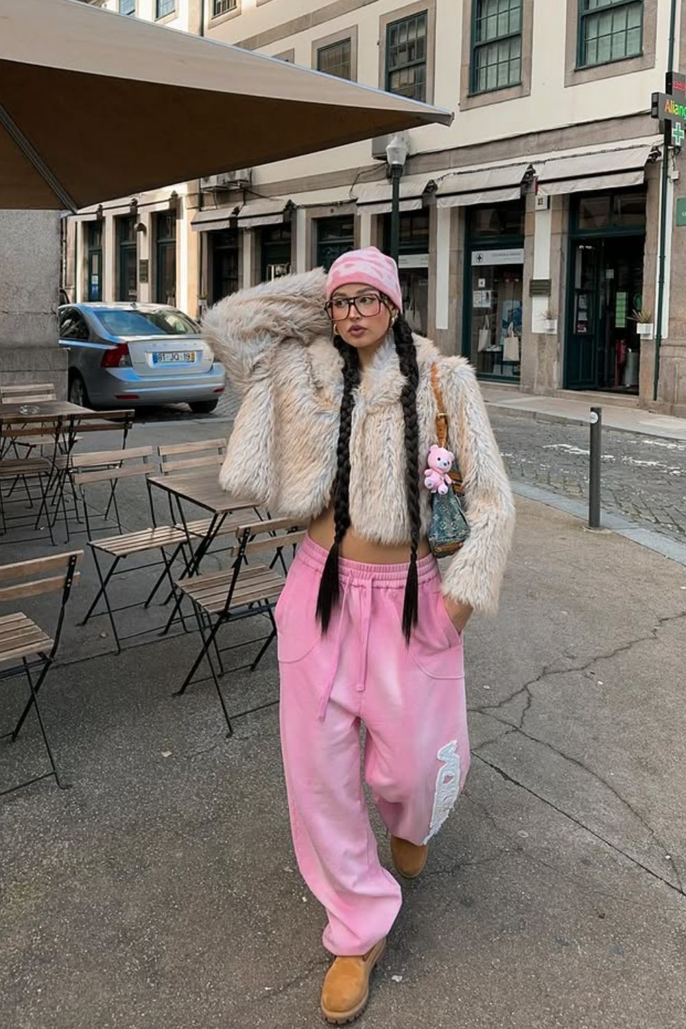 Pink sweatpants outfit ideas that blend comfort with high-fashion style. From blazers and heels to sneakers and cozy layers, discover chic ways to style pink sweatpants for everyday wear, travel, and elevated street style. Pink Sweatpants Outfit Winter, Hot Pink Sweatpants Outfit, Light Pink Sweatpants Outfit, Sweatpants Outfit Pink, Pink Nike Sweatpants Outfit, Sweatpants Pink Outfit, Pink Sweatpants Outfit Aesthetic, Victoria Secret Pink Sweatpants Outfit, Baggy Sweatpants Outfit, Wide Leg Sweatpants Outfit, Cute Sweatpants Outfit, Sweatpants Outfit For School, Cargo Sweatpants Outfit, Outfit Ideas Sweatpants, Nike Sweatpants Outfit, Sweatpants Outfit Black Women, Sweatpants Outfit Winter, Sweatpants Outfit Aesthetic, Flare Sweatpants Outfit Pink sweatpants outfit ideas that blend comfort with high-fashion style. From blazers and heels to sneakers and cozy layers, discover chic ways to style pink sweatpants for everyday wear, travel, and elevated street style. Pink Sweatpants Outfit Winter, Hot Pink Sweatpants Outfit, Light Pink Sweatpants Outfit, Sweatpants Outfit Pink, Pink Nike Sweatpants Outfit, Sweatpants Pink Outfit, Pink Sweatpants Outfit Aesthetic, Victoria Secret Pink Sweatpants Outfit, Baggy Sweatpants Outfit, Wide Leg Sweatpants Outfit, Cute Sweatpants Outfit, Sweatpants Outfit For School, Cargo Sweatpants Outfit, Outfit Ideas Sweatpants, Nike Sweatpants Outfit, Sweatpants Outfit Black Women, Sweatpants Outfit Winter, Sweatpants Outfit Aesthetic, Flare Sweatpants Outfit
