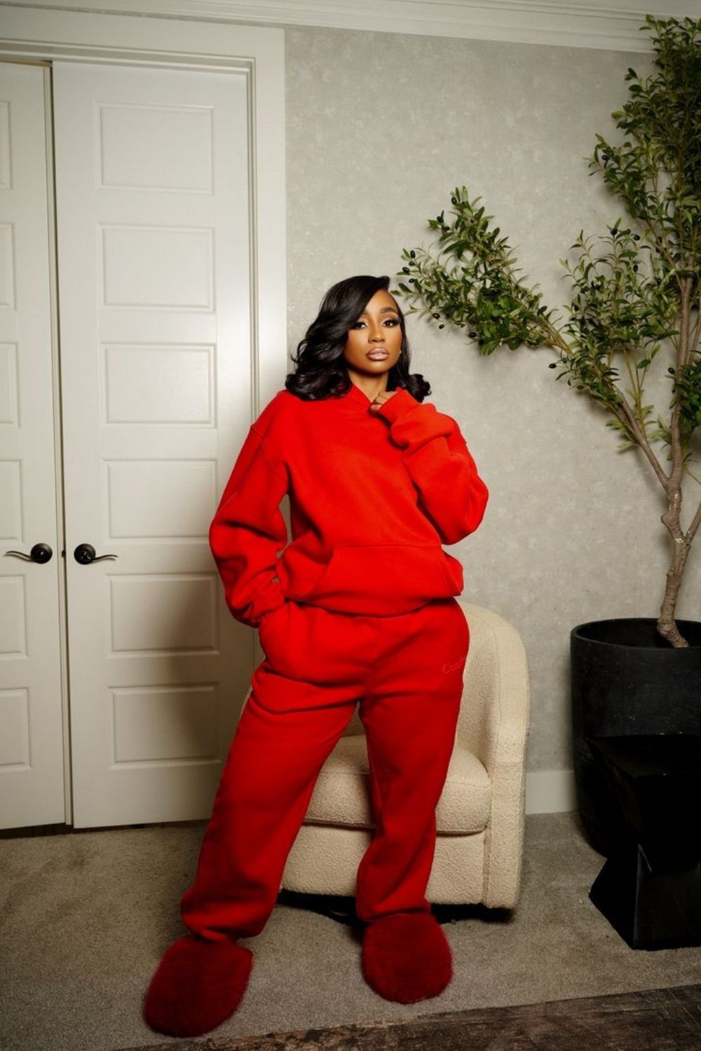 Outfit ideas you’ll actually want to wear. Discover how to style red sweatpants for casual days, street style moments, and elevated off-duty looks with ease. Red Sweatpants Outfit, Dark Red Sweatpants Outfit, Red Brandy Sweatpants Outfit, Red Nike Sweatpants Outfit, Baggy Sweatpants Outfit, Wide Leg Sweatpants Outfit, Cute Sweatpants Outfit, Sweatpants Outfit For School, Cargo Sweatpants Outfit, Outfit Ideas Sweatpants, Nike Sweatpants Outfit, Sweatpants Outfit Black Women, Sweatpants Outfit Winter, Sweatpants Outfit Aesthetic, Flare Sweatpants Outfit