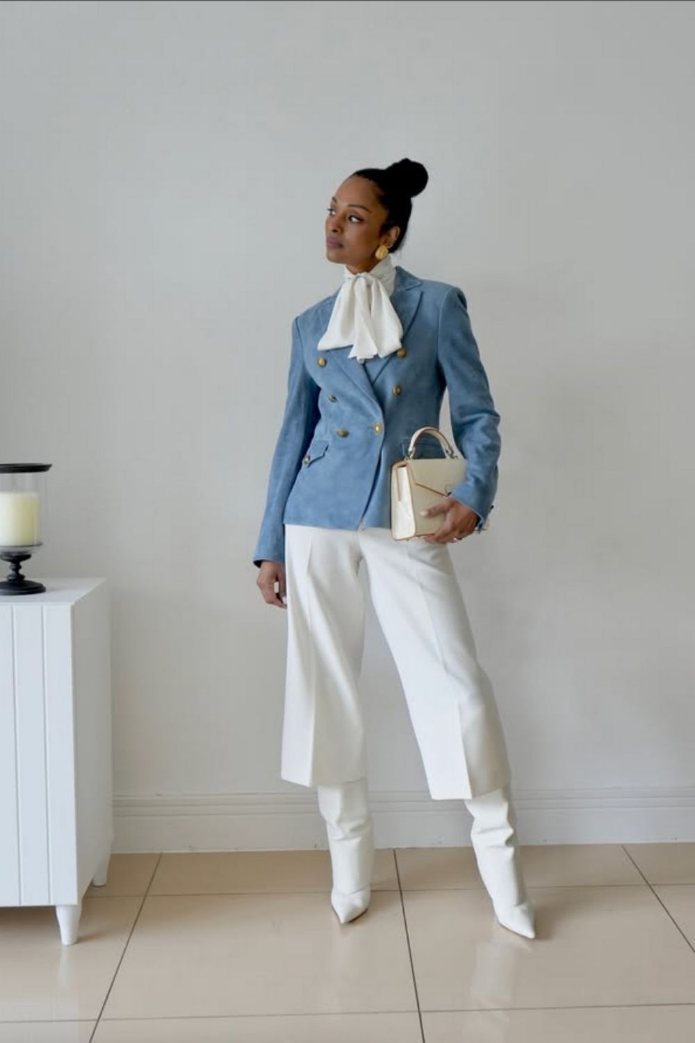 Chic white boots outfit ideas for every season, featuring effortless street style, tailored looks, dresses, skirts, and layering tips to elevate your wardrobe with modern, fashion-forward styling. White Boots Outfit, White Cowboy Boots Outfit, White Cowgirl Boots Outfit, White Boots Outfit Ankle Booties, White Ankle Boots Outfit, White Combat Boots Outfit, White Knee High Boots Outfit, White Western Boots Outfit, White Chelsea Boots Outfit, Outfit With White Boots, White Boots Outfit Winter, White Boots Outfit Black Women, White Boots Outfit Aesthetic, White Boots Outfit Cowgirl, White Cowboy Boots Outfit Winter, White Chunky Boots Outfit, White Long Boots Outfit, White Platform Boots Outfit
