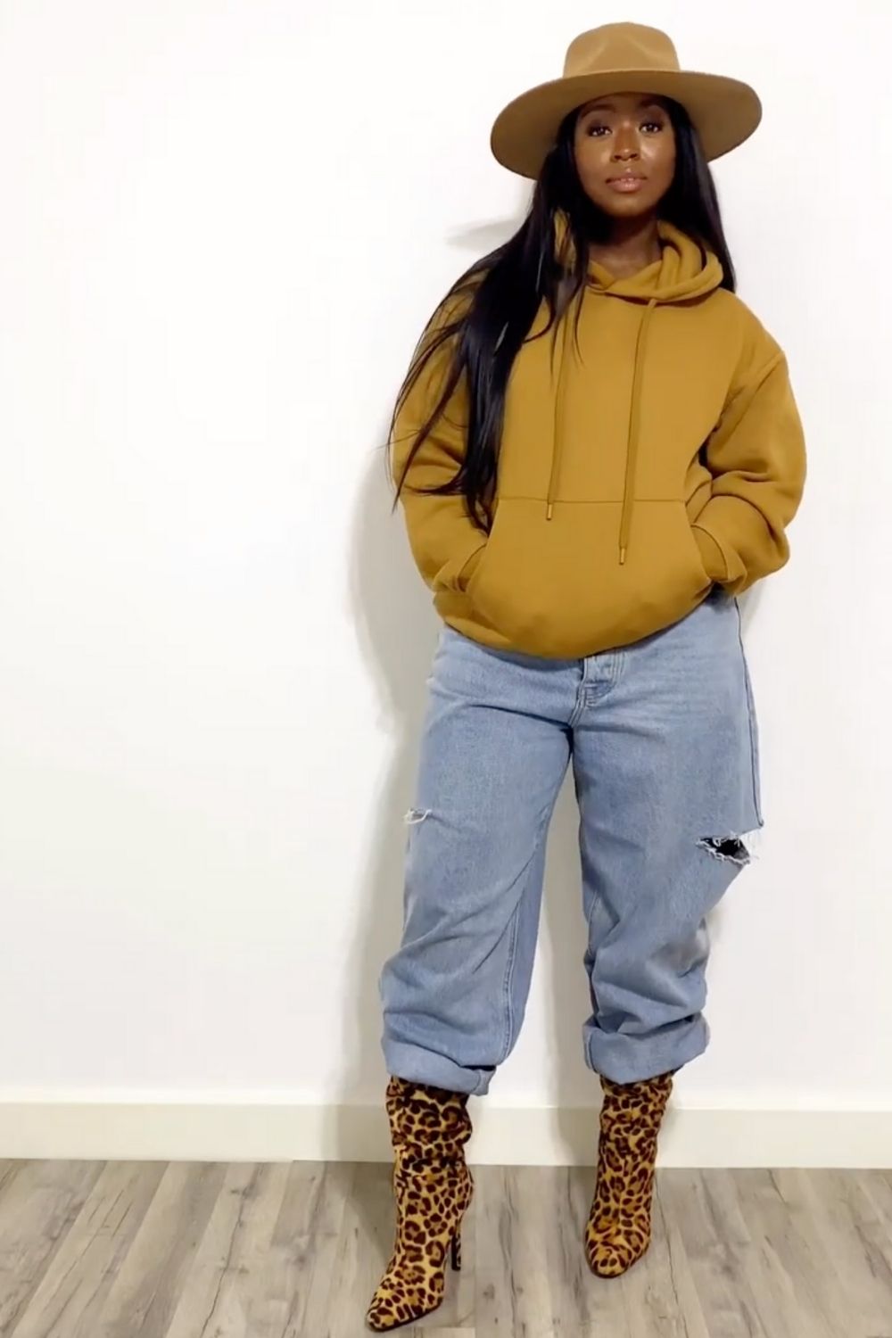 Chic yellow hoodie outfit ideas you’ll actually want to wear. From casual street style to elevated looks, discover how to style a yellow hoodie with skirts, trousers, denim, and layers for effortless everyday outfits. Yellow Essentials Hoodie Outfit, Yellow Hoodie Outfit Aesthetic, Yellow Zip Up Hoodie Outfit, Mustard Yellow Hoodie Outfit, Hoodie Outfit Yellow, Yellow Bape Hoodie Outfit, Nike, Gap, Essentials Hoodie Outfit, Zip Up Hoodie Outfit, Cropped Hoodie Outfit, Baggy Hoodie Outfit, Leggings And Hoodie Outfit, Skirt And Hoodie Outfit, Cute Hoodie Outfit Chic yellow hoodie outfit ideas you’ll actually want to wear. From casual street style to elevated looks, discover how to style a yellow hoodie with skirts, trousers, denim, and layers for effortless everyday outfits. Yellow Essentials Hoodie Outfit, Yellow Hoodie Outfit Aesthetic, Yellow Zip Up Hoodie Outfit, Mustard Yellow Hoodie Outfit, Hoodie Outfit Yellow, Yellow Bape Hoodie Outfit, Nike, Gap, Essentials Hoodie Outfit, Zip Up Hoodie Outfit, Cropped Hoodie Outfit, Baggy Hoodie Outfit, Leggings And Hoodie Outfit, Skirt And Hoodie Outfit, Cute Hoodie Outfit