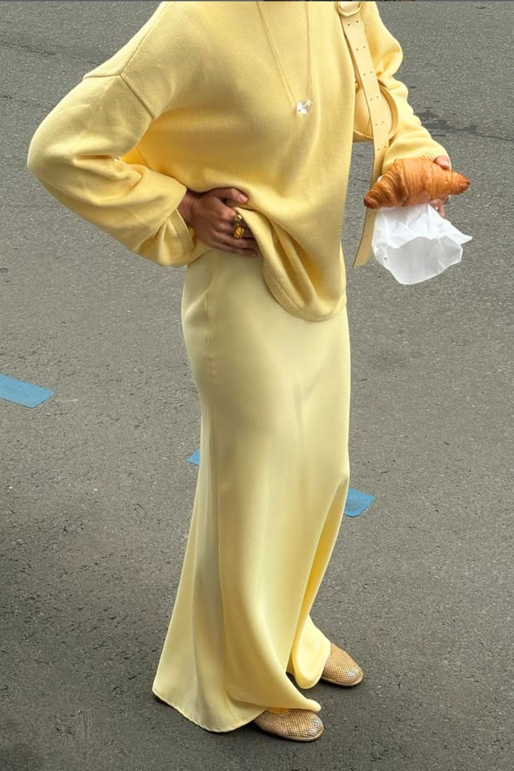 Discover chic yellow satin skirt outfit ideas styled with sweaters, graphic tees, sneakers, and statement tops. Perfect inspiration for casual days, city looks, and elevated everyday outfits. Butter Yellow Satin Skirt Outfit, Yellow Satin, Long Satin Skirt Outfit, Satin Skirt Outfit Classy, Satin Skirt Outfit Winter, Satin Skirt Outfit Summer, Satin Maxi Skirt Outfit, Satin Skirt Outfit Casual, Satin Skirt Outfit Hijab, Satin Skirt Outfit Elegant, Satin Skirt Winter Outfit, Maxi Satin Skirt Outfit, Midi Satin Skirt Outfit, Satin Long Skirt Outfit Discover chic yellow satin skirt outfit ideas styled with sweaters, graphic tees, sneakers, and statement tops. Perfect inspiration for casual days, city looks, and elevated everyday outfits. Butter Yellow Satin Skirt Outfit, Yellow Satin, Long Satin Skirt Outfit, Satin Skirt Outfit Classy, Satin Skirt Outfit Winter, Satin Skirt Outfit Summer, Satin Maxi Skirt Outfit, Satin Skirt Outfit Casual, Satin Skirt Outfit Hijab, Satin Skirt Outfit Elegant, Satin Skirt Winter Outfit, Maxi Satin Skirt Outfit, Midi Satin Skirt Outfit, Satin Long Skirt Outfit