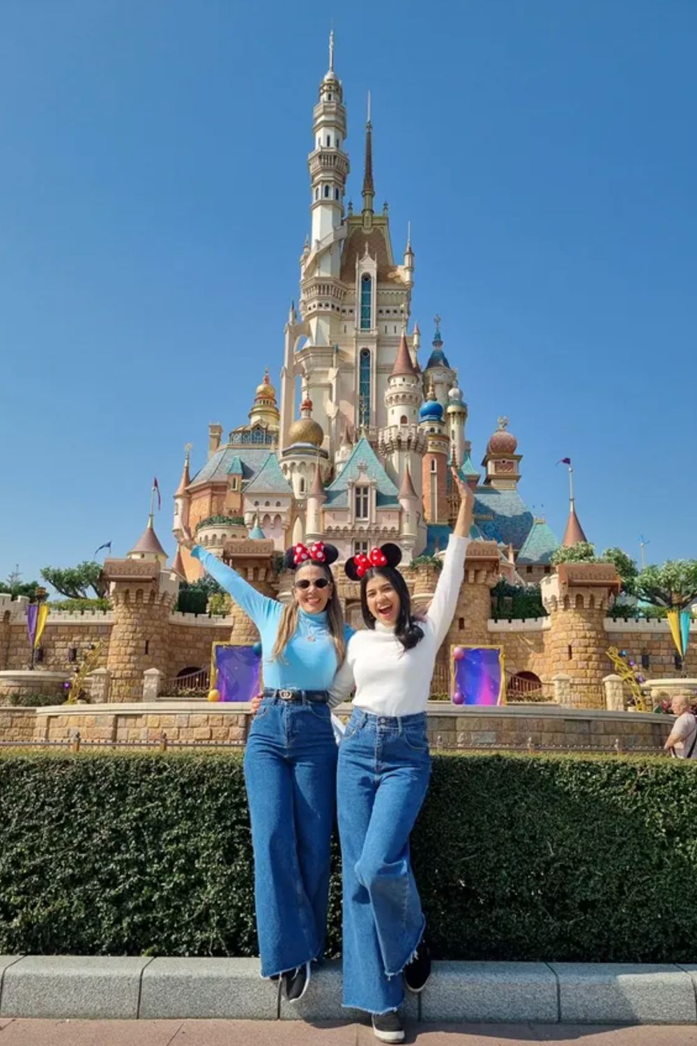Discover chic Hong Kong Disneyland outfit ideas for every style — from casual cute to princess glam. Get styling tips, comfy shoe picks, and photo-ready looks perfect for magical park days and Instagram-worthy moments. Hong Kong Disneyland, Hong Kong Disneyland Outfit, Hong Kong Disneyland Aesthetic, Hong Kong Disneyland Photography, Hong Kong Disneyland Castle, Hong Kong Disneyland Rides, Hong Kong Disneyland Resort, Frozen Land Hong Kong Disneyland, Hong Kong Disneyland Outfit Ideas, disney hong kong, hong kong disney castle Discover chic Hong Kong Disneyland outfit ideas for every style — from casual cute to princess glam. Get styling tips, comfy shoe picks, and photo-ready looks perfect for magical park days and Instagram-worthy moments. Hong Kong Disneyland, Hong Kong Disneyland Outfit, Hong Kong Disneyland Aesthetic, Hong Kong Disneyland Photography, Hong Kong Disneyland Castle, Hong Kong Disneyland Rides, Hong Kong Disneyland Resort, Frozen Land Hong Kong Disneyland, Hong Kong Disneyland Outfit Ideas, disney hong kong, hong kong disney castle