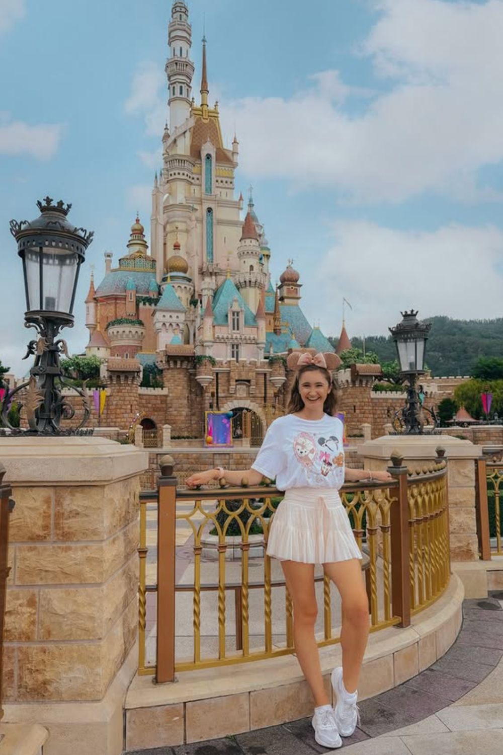 Discover chic Hong Kong Disneyland outfit ideas for every style — from casual cute to princess glam. Get styling tips, comfy shoe picks, and photo-ready looks perfect for magical park days and Instagram-worthy moments. Hong Kong Disneyland, Hong Kong Disneyland Outfit, Hong Kong Disneyland Aesthetic, Hong Kong Disneyland Photography, Hong Kong Disneyland Castle, Hong Kong Disneyland Rides, Hong Kong Disneyland Resort, Frozen Land Hong Kong Disneyland, Hong Kong Disneyland Outfit Ideas, disney hong kong, hong kong disney castle Discover chic Hong Kong Disneyland outfit ideas for every style — from casual cute to princess glam. Get styling tips, comfy shoe picks, and photo-ready looks perfect for magical park days and Instagram-worthy moments. Hong Kong Disneyland, Hong Kong Disneyland Outfit, Hong Kong Disneyland Aesthetic, Hong Kong Disneyland Photography, Hong Kong Disneyland Castle, Hong Kong Disneyland Rides, Hong Kong Disneyland Resort, Frozen Land Hong Kong Disneyland, Hong Kong Disneyland Outfit Ideas, disney hong kong, hong kong disney castle