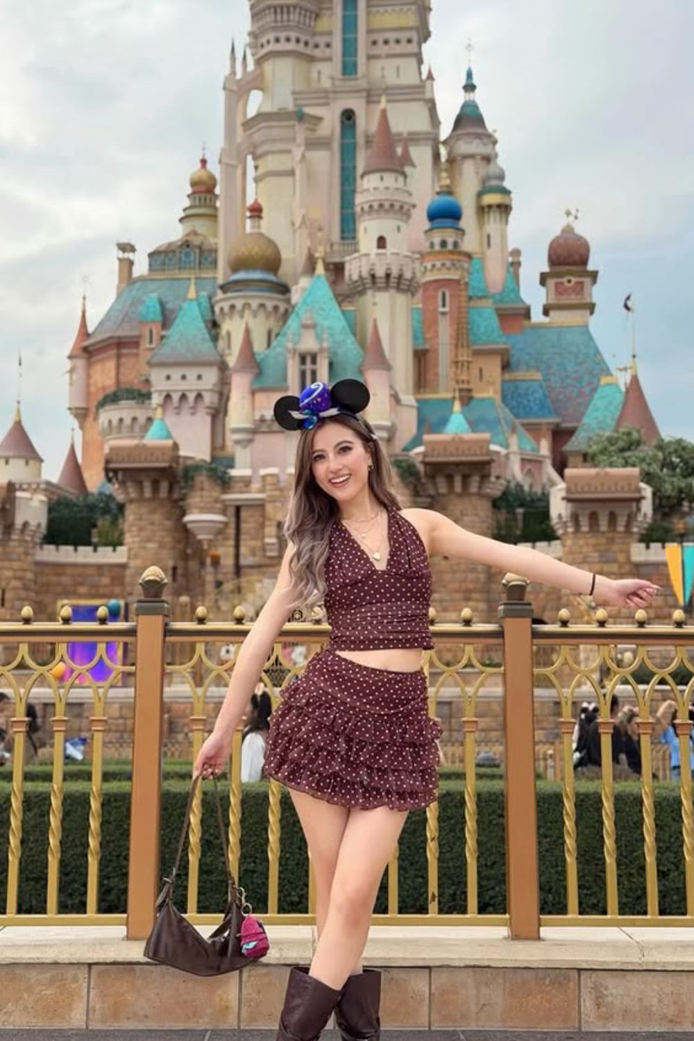 Discover chic Hong Kong Disneyland outfit ideas for every style — from casual cute to princess glam. Get styling tips, comfy shoe picks, and photo-ready looks perfect for magical park days and Instagram-worthy moments. Hong Kong Disneyland, Hong Kong Disneyland Outfit, Hong Kong Disneyland Aesthetic, Hong Kong Disneyland Photography, Hong Kong Disneyland Castle, Hong Kong Disneyland Rides, Hong Kong Disneyland Resort, Frozen Land Hong Kong Disneyland, Hong Kong Disneyland Outfit Ideas, disney hong kong, hong kong disney castle Discover chic Hong Kong Disneyland outfit ideas for every style — from casual cute to princess glam. Get styling tips, comfy shoe picks, and photo-ready looks perfect for magical park days and Instagram-worthy moments. Hong Kong Disneyland, Hong Kong Disneyland Outfit, Hong Kong Disneyland Aesthetic, Hong Kong Disneyland Photography, Hong Kong Disneyland Castle, Hong Kong Disneyland Rides, Hong Kong Disneyland Resort, Frozen Land Hong Kong Disneyland, Hong Kong Disneyland Outfit Ideas, disney hong kong, hong kong disney castle