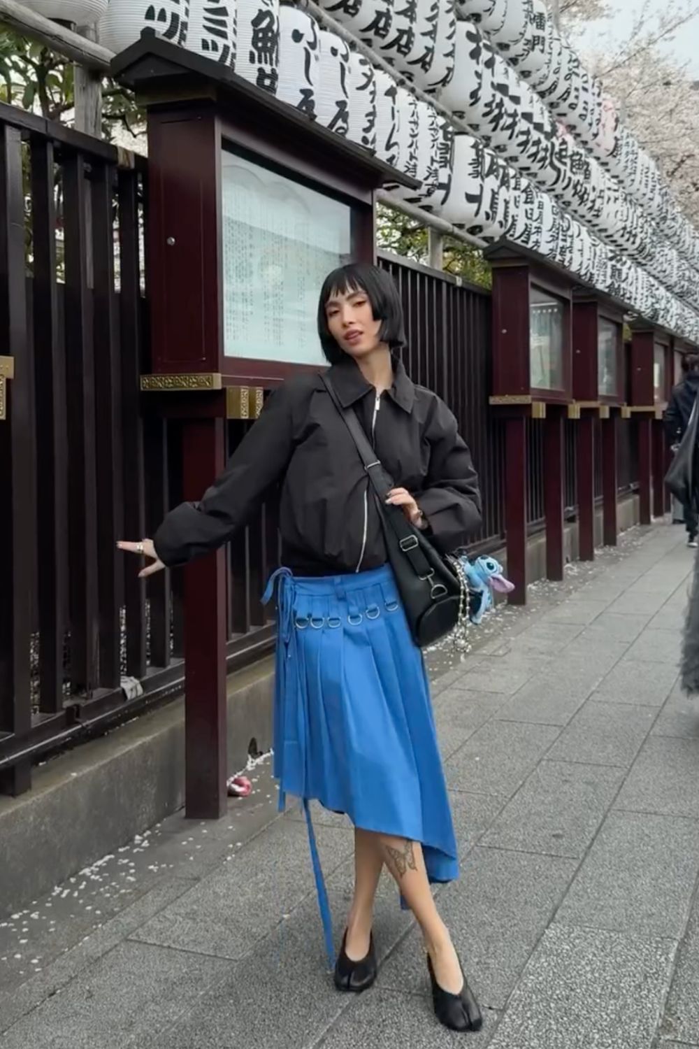 Chic Japanese spring outfit ideas featuring effortless layering, wide-leg trousers, midi skirts, casual street style, and travel-ready looks perfect for Tokyo trips, city strolls, and everyday minimalist fashion inspiration. Japanese Spring Outfits, Japanese Spring Outfits Casual, Spring Japan Outfits Women, Japan Outfits Spring Ideas, Outfits For Japan Trip Spring, Tokyo Japan Outfits Spring, Spring Outfits Japan Asian Style, Japan In Spring Outfits, Spring Outfits For Japan, Outfits For Japan Spring, Outfits To Wear In Japan Spring, Japan Spring Outfit, Japan Outfit Ideas Spring, Japan Trip Outfit Spring, Spring Outfit In Japan, Inspo, Japan Vacation Outfit Spring, Japan Spring Outfit Cherry Blossoms, Japan Spring Outfit Travel Capsule Wardrobe, Japan Spring Outfit Travel Street Styles Chic Japanese spring outfit ideas featuring effortless layering, wide-leg trousers, midi skirts, casual street style, and travel-ready looks perfect for Tokyo trips, city strolls, and everyday minimalist fashion inspiration. Japanese Spring Outfits, Japanese Spring Outfits Casual, Spring Japan Outfits Women, Japan Outfits Spring Ideas, Outfits For Japan Trip Spring, Tokyo Japan Outfits Spring, Spring Outfits Japan Asian Style, Japan In Spring Outfits, Spring Outfits For Japan, Outfits For Japan Spring, Outfits To Wear In Japan Spring, Japan Spring Outfit, Japan Outfit Ideas Spring, Japan Trip Outfit Spring, Spring Outfit In Japan, Inspo, Japan Vacation Outfit Spring, Japan Spring Outfit Cherry Blossoms, Japan Spring Outfit Travel Capsule Wardrobe, Japan Spring Outfit Travel Street Styles