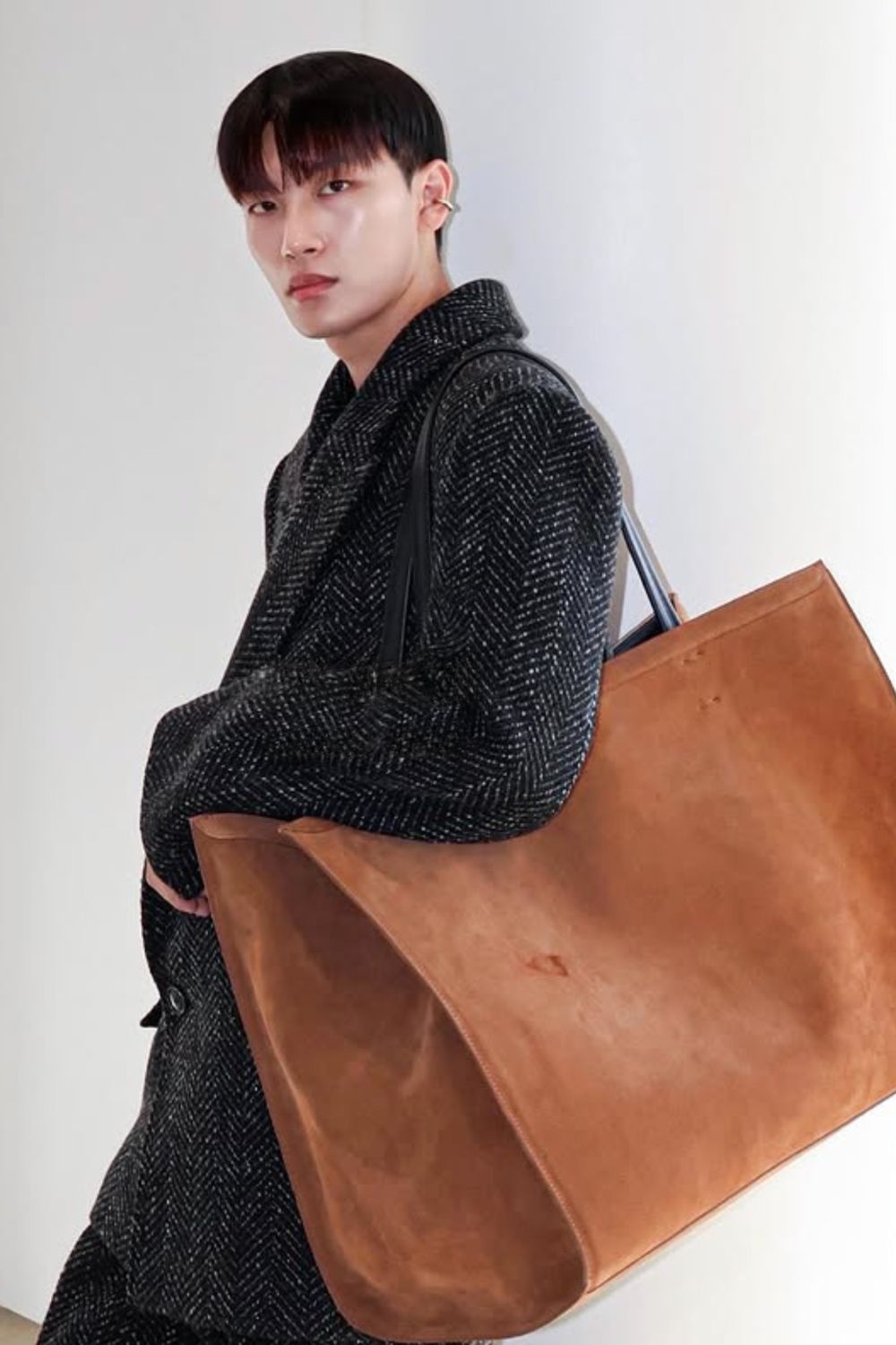 Discover Korean fashion for men and women, from feminine styles and grunge streetwear to classic tailoring. Explore key aesthetics, seasonal trends, and popular Korean fashion brands shaping global style. Korean Fashion, Korean Fashion Dress, Korean Street Fashion, Korean Girl Fashion, Korean Street Fashion Men, Chubby Fashion Outfits Korean, Korean Fashion Summer, Korean Fashion Styles, Modest Fashion Outfits Korean, Korean Fashion Dress Elegant, Korean Fashion Winter, Korean Winter Fashion, Korean Male Fashion, Korean Fashion Casual, Korean Fashion Dress Classy, Korean Fashion Trends, Korean Fashion Women, Korean Boy Fashion, Korean Street Fashion Women, Korean Fashion Outfits, Korean Business Fashion, Fashion Korean, Korean Mens Fashion, Korean Fashion Aesthetic Discover Korean fashion for men and women, from feminine styles and grunge streetwear to classic tailoring. Explore key aesthetics, seasonal trends, and popular Korean fashion brands shaping global style. Korean Fashion, Korean Fashion Dress, Korean Street Fashion, Korean Girl Fashion, Korean Street Fashion Men, Chubby Fashion Outfits Korean, Korean Fashion Summer, Korean Fashion Styles, Modest Fashion Outfits Korean, Korean Fashion Dress Elegant, Korean Fashion Winter, Korean Winter Fashion, Korean Male Fashion, Korean Fashion Casual, Korean Fashion Dress Classy, Korean Fashion Trends, Korean Fashion Women, Korean Boy Fashion, Korean Street Fashion Women, Korean Fashion Outfits, Korean Business Fashion, Fashion Korean, Korean Mens Fashion, Korean Fashion Aesthetic