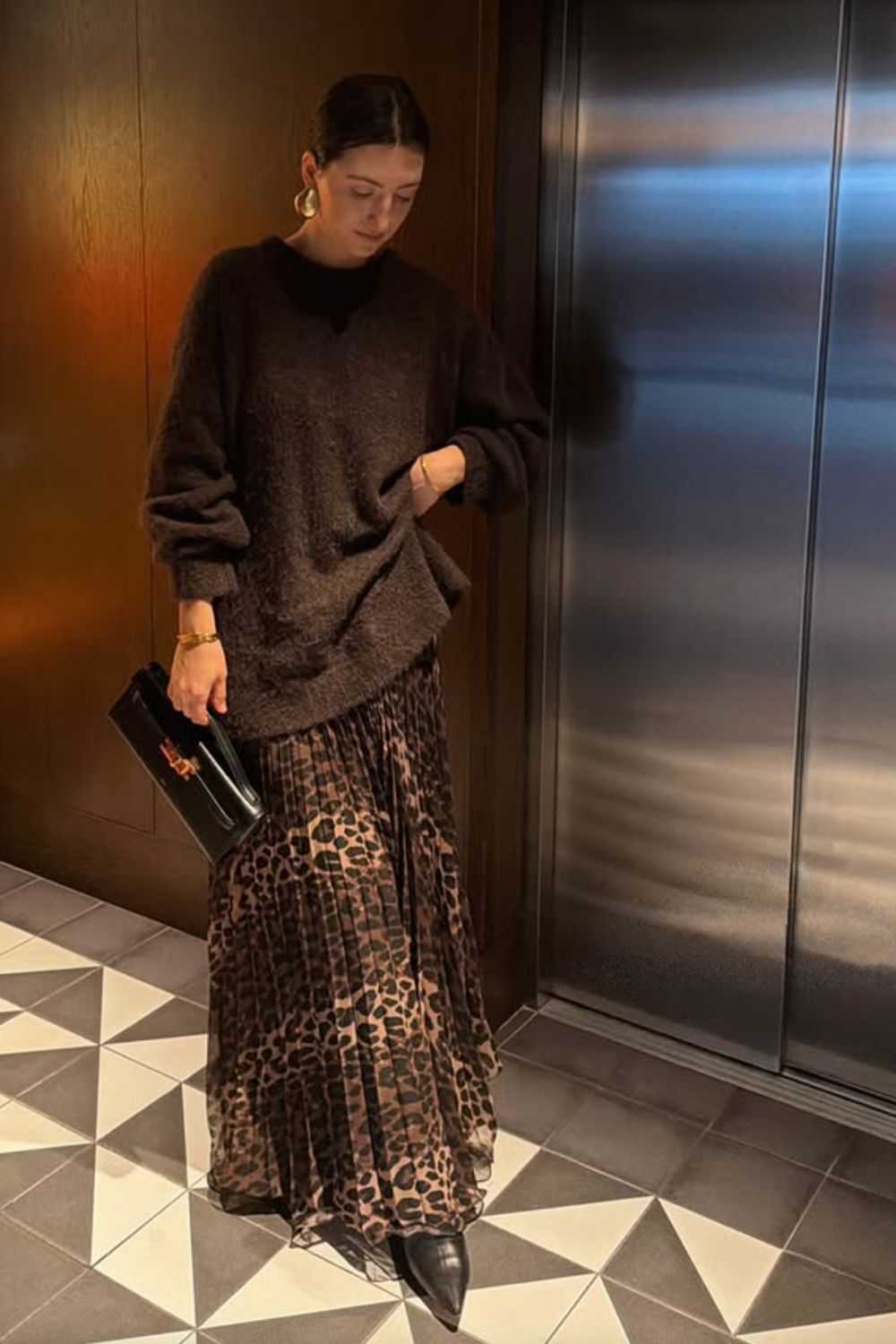 Discover chic Muslim fashion outfit ideas featuring maxi skirts, tailored blazers, wide-leg trousers, and modest layering tips. Effortless, elegant looks perfect for everyday wear, work, and special occasions. Muslim Fashion Outfits, Muslim Fashion Hijab Outfits, Muslim Girl Outfits Modest Fashion, Muslim Fashion Outfits Dresses, Muslim Fashion, Muslim Fashion Dress Modern, Muslim Women Fashion, Modest Muslim Fashion, Muslim Fashion Dress Gowns, Modern Muslim Women Fashion, Muslim Fashion Hijab, Muslim Fashion Casual, Black Muslim Women Fashion Discover chic Muslim fashion outfit ideas featuring maxi skirts, tailored blazers, wide-leg trousers, and modest layering tips. Effortless, elegant looks perfect for everyday wear, work, and special occasions. Muslim Fashion Outfits, Muslim Fashion Hijab Outfits, Muslim Girl Outfits Modest Fashion, Muslim Fashion Outfits Dresses, Muslim Fashion, Muslim Fashion Dress Modern, Muslim Women Fashion, Modest Muslim Fashion, Muslim Fashion Dress Gowns, Modern Muslim Women Fashion, Muslim Fashion Hijab, Muslim Fashion Casual, Black Muslim Women Fashion