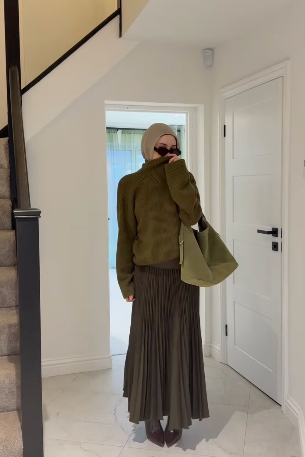 Discover chic Muslim fashion outfit ideas featuring maxi skirts, tailored blazers, wide-leg trousers, and modest layering tips. Effortless, elegant looks perfect for everyday wear, work, and special occasions. Muslim Fashion Outfits, Muslim Fashion Hijab Outfits, Muslim Girl Outfits Modest Fashion, Muslim Fashion Outfits Dresses, Muslim Fashion, Muslim Fashion Dress Modern, Muslim Women Fashion, Modest Muslim Fashion, Muslim Fashion Dress Gowns, Modern Muslim Women Fashion, Muslim Fashion Hijab, Muslim Fashion Casual, Black Muslim Women Fashion Discover chic Muslim fashion outfit ideas featuring maxi skirts, tailored blazers, wide-leg trousers, and modest layering tips. Effortless, elegant looks perfect for everyday wear, work, and special occasions. Muslim Fashion Outfits, Muslim Fashion Hijab Outfits, Muslim Girl Outfits Modest Fashion, Muslim Fashion Outfits Dresses, Muslim Fashion, Muslim Fashion Dress Modern, Muslim Women Fashion, Modest Muslim Fashion, Muslim Fashion Dress Gowns, Modern Muslim Women Fashion, Muslim Fashion Hijab, Muslim Fashion Casual, Black Muslim Women Fashion