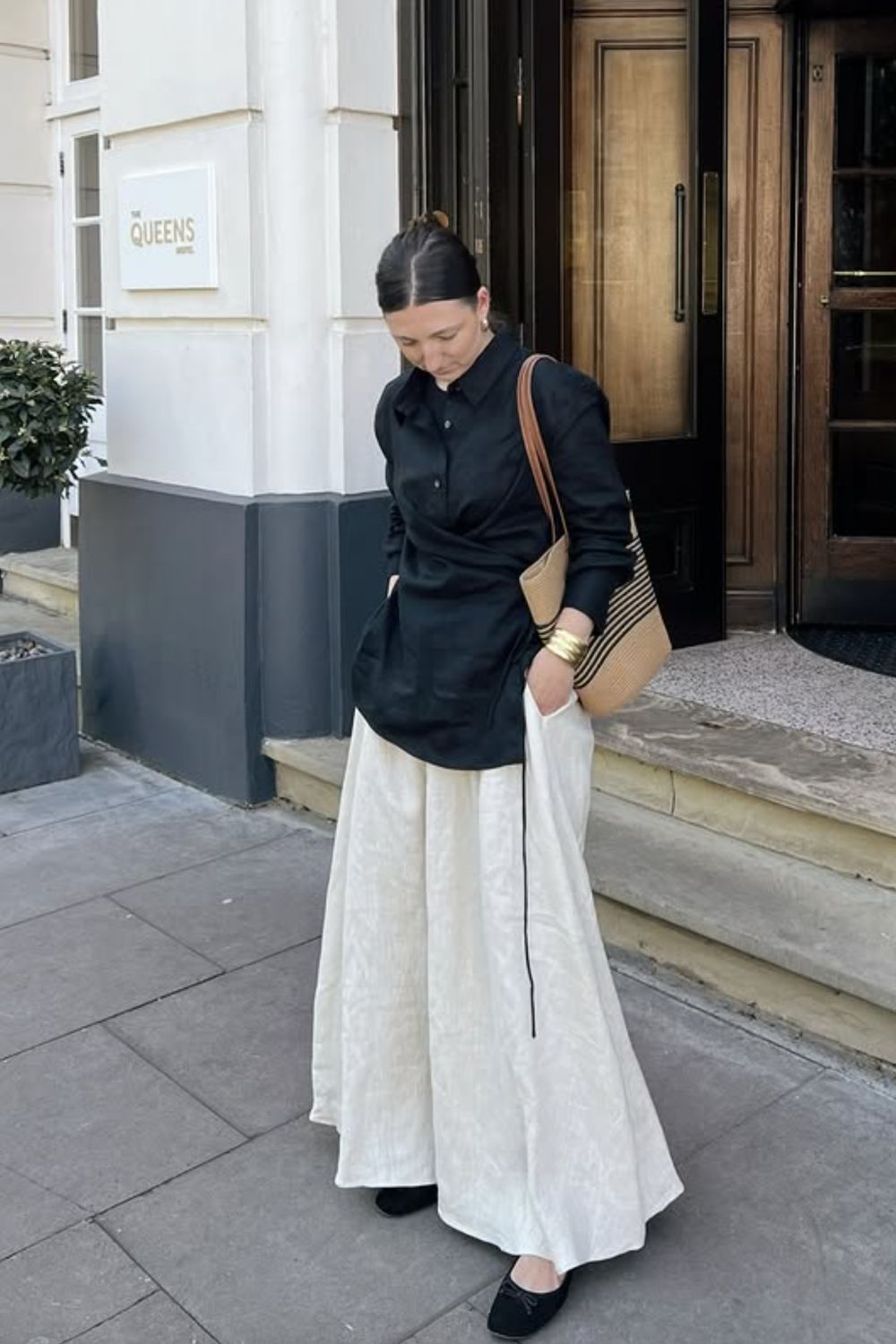 Discover chic Muslim fashion outfit ideas featuring maxi skirts, tailored blazers, wide-leg trousers, and modest layering tips. Effortless, elegant looks perfect for everyday wear, work, and special occasions. Muslim Fashion Outfits, Muslim Fashion Hijab Outfits, Muslim Girl Outfits Modest Fashion, Muslim Fashion Outfits Dresses, Muslim Fashion, Muslim Fashion Dress Modern, Muslim Women Fashion, Modest Muslim Fashion, Muslim Fashion Dress Gowns, Modern Muslim Women Fashion, Muslim Fashion Hijab, Muslim Fashion Casual, Black Muslim Women Fashion Discover chic Muslim fashion outfit ideas featuring maxi skirts, tailored blazers, wide-leg trousers, and modest layering tips. Effortless, elegant looks perfect for everyday wear, work, and special occasions. Muslim Fashion Outfits, Muslim Fashion Hijab Outfits, Muslim Girl Outfits Modest Fashion, Muslim Fashion Outfits Dresses, Muslim Fashion, Muslim Fashion Dress Modern, Muslim Women Fashion, Modest Muslim Fashion, Muslim Fashion Dress Gowns, Modern Muslim Women Fashion, Muslim Fashion Hijab, Muslim Fashion Casual, Black Muslim Women Fashion